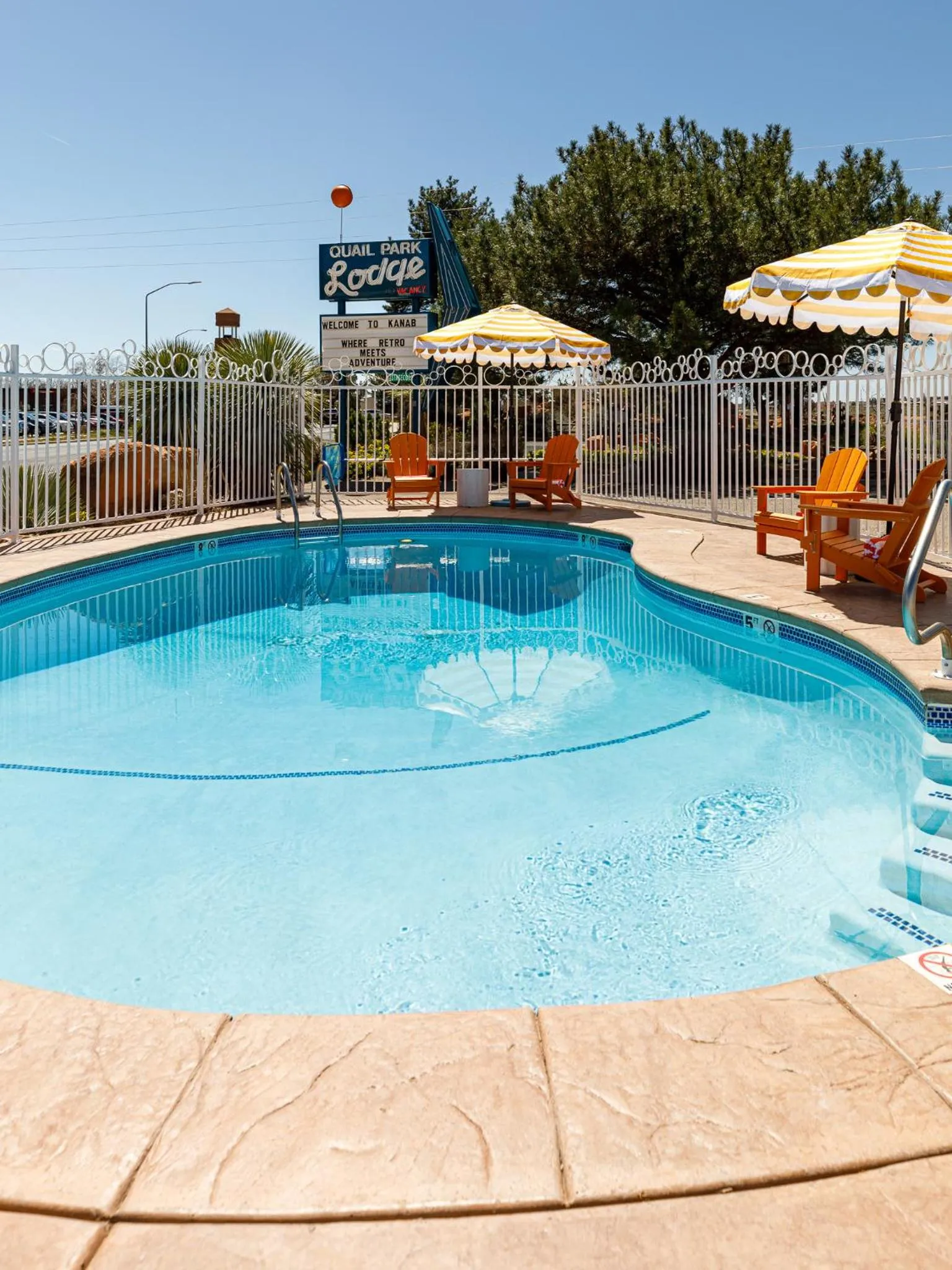 Swimming pool in Quail Park Lodge