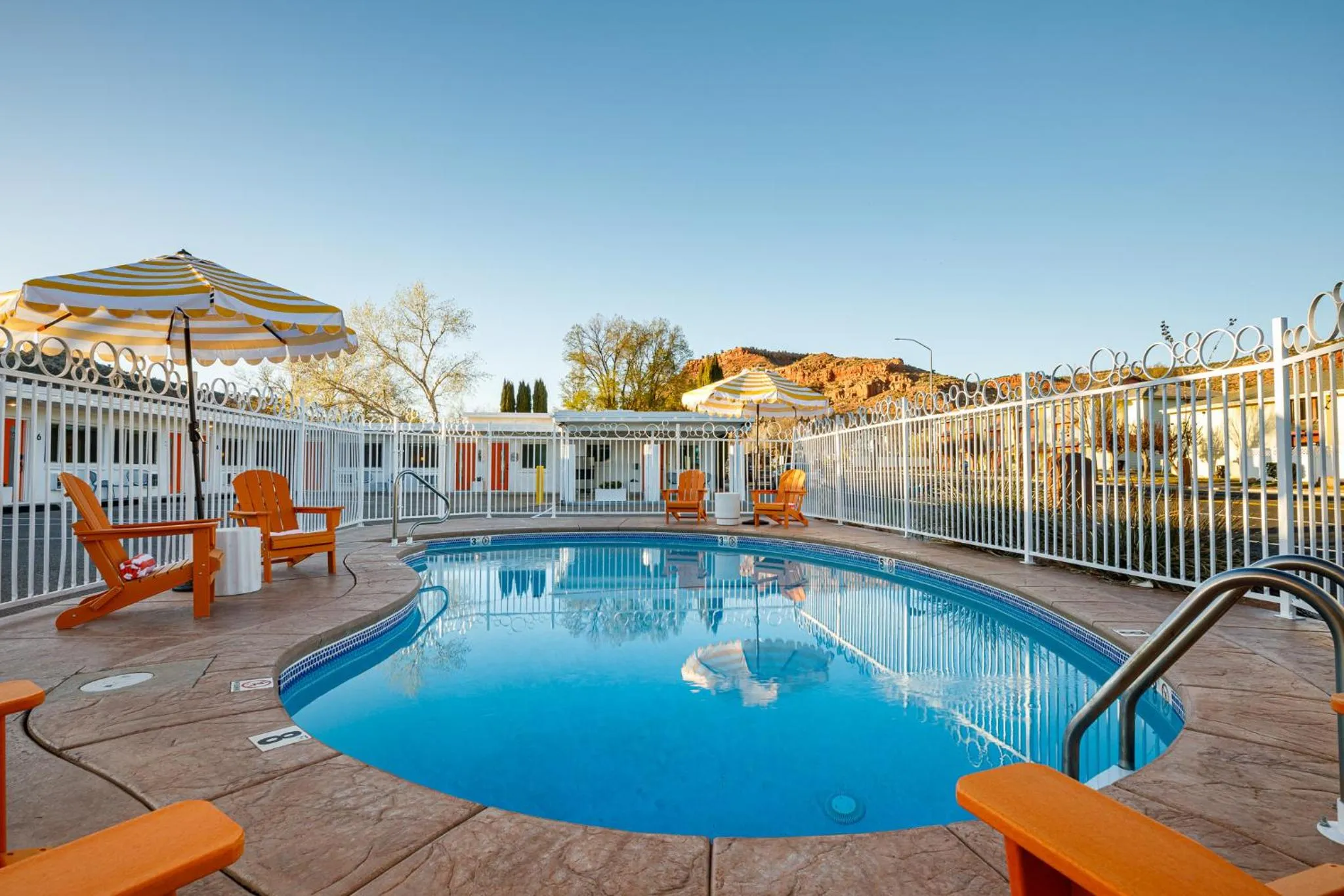 Day in Quail Park Lodge