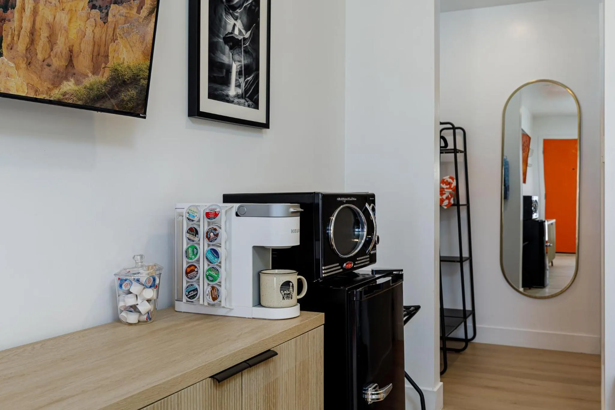 Coffee/tea facilities in Quail Park Lodge