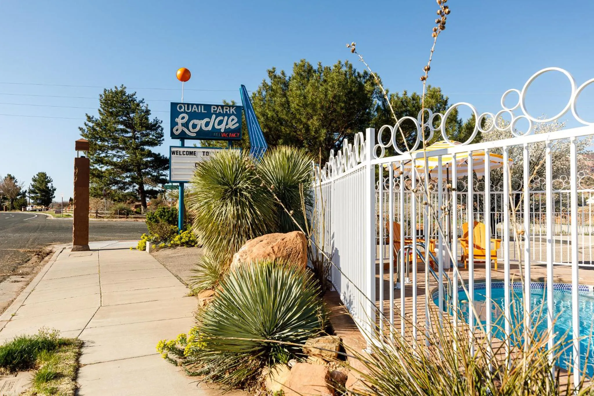 Day in Quail Park Lodge