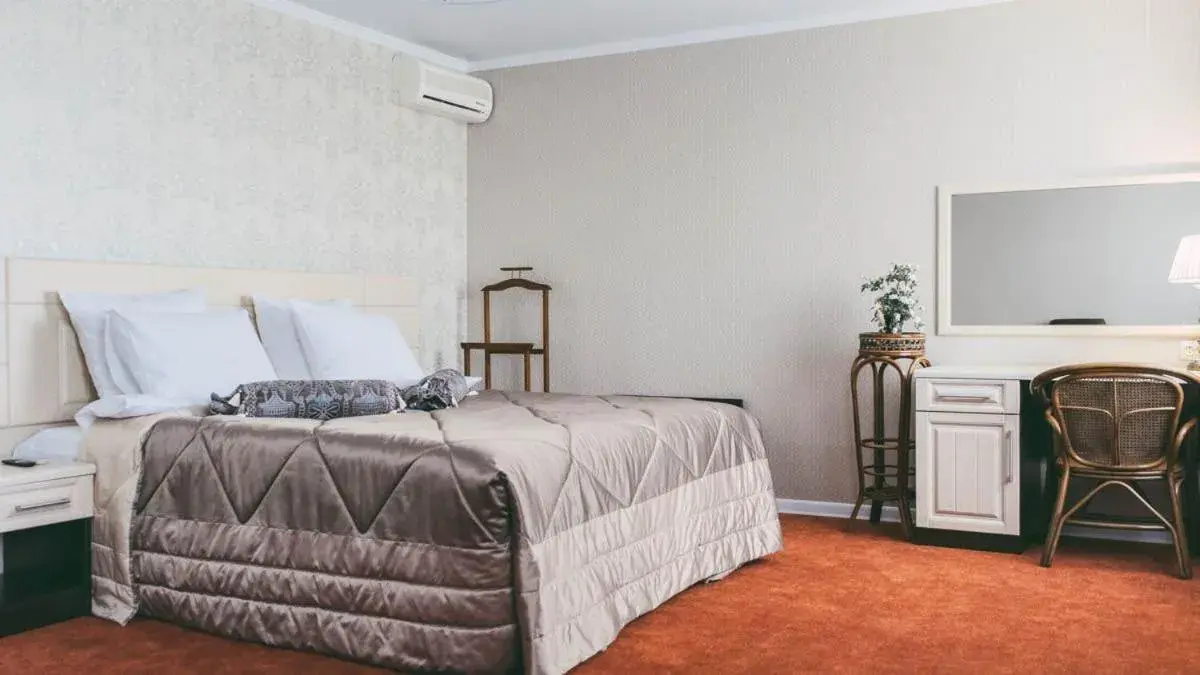 Deluxe King Suite - single occupancy in Dostyq Kokshetau Deluxe King Suite - single occupancy in Dostyq Kokshetau