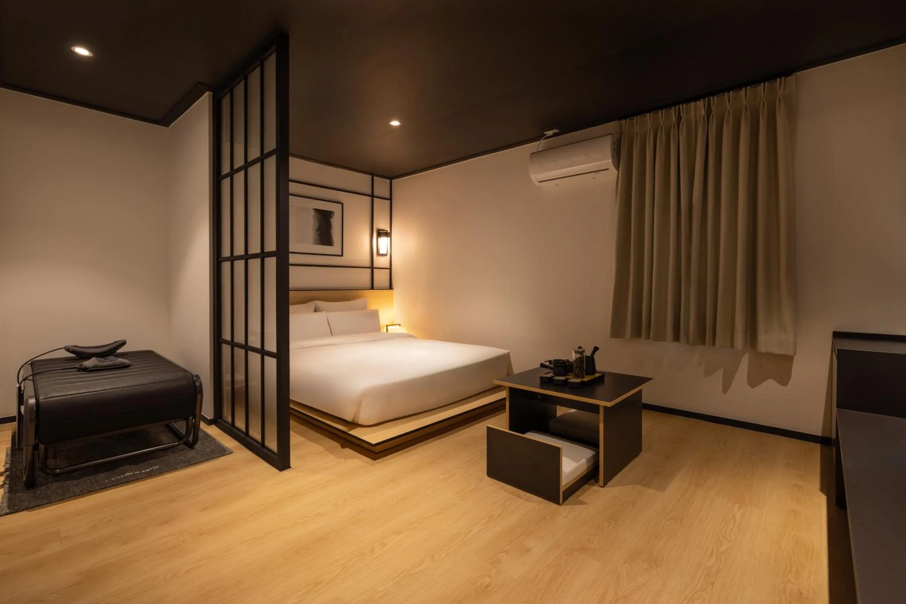 Living room, Bed in Mitasuya Ryokan Hotel Incheon by Aank