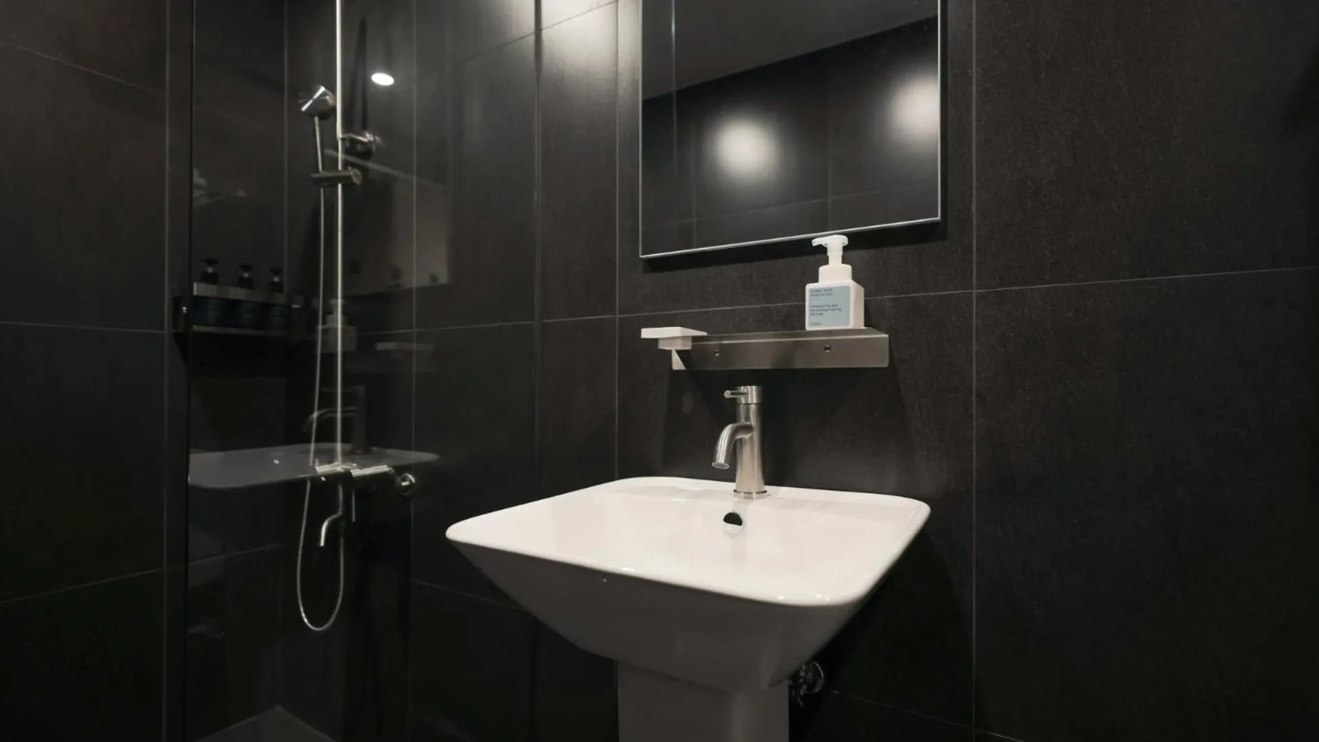 Bathroom in Aank Ryokan Hotel Paju