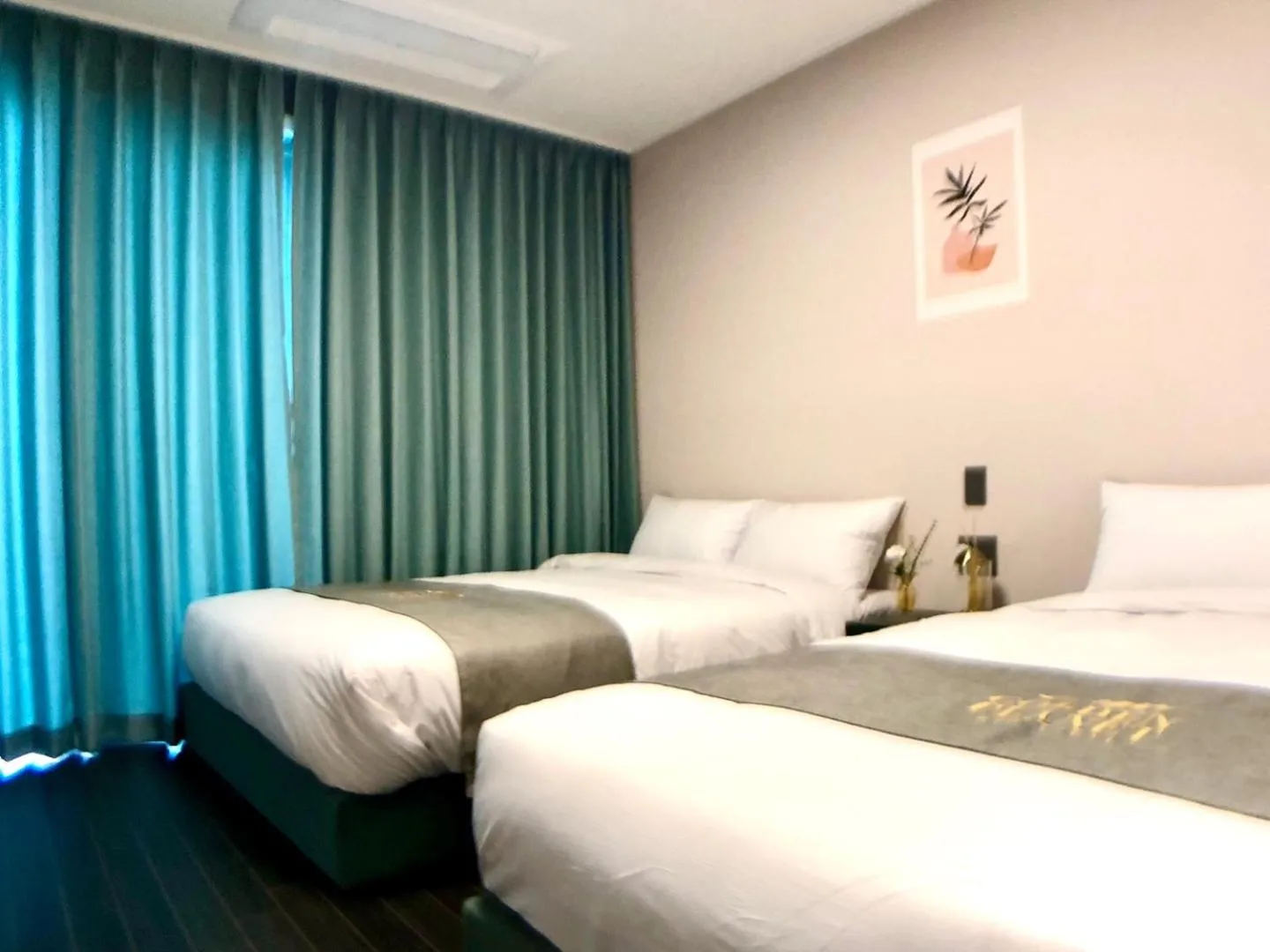 Bedroom, Bed in Golden Planet Hotel-Pyeongtaek Godeck