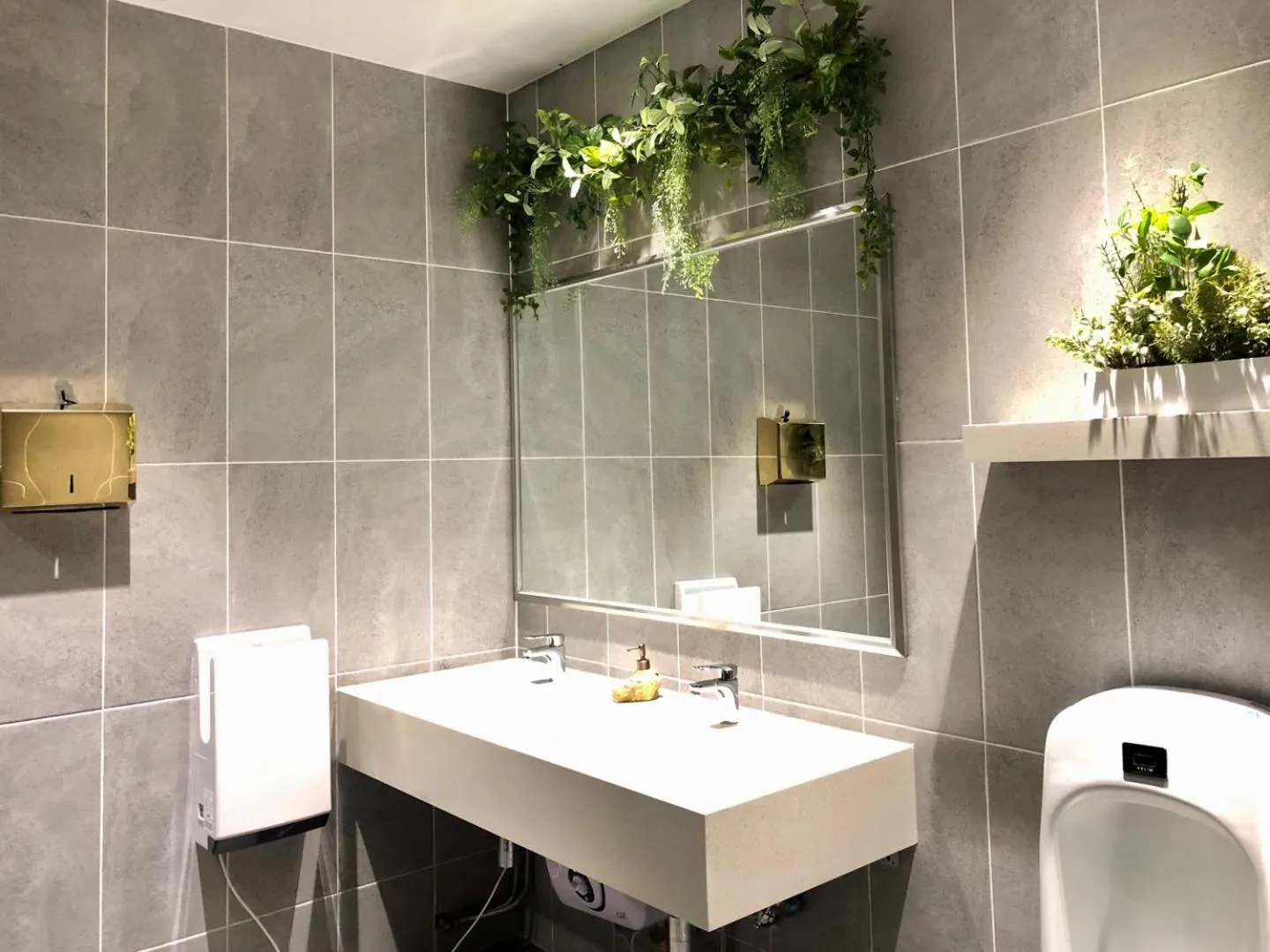 Toilet in Golden Planet Hotel-Pyeongtaek Godeck