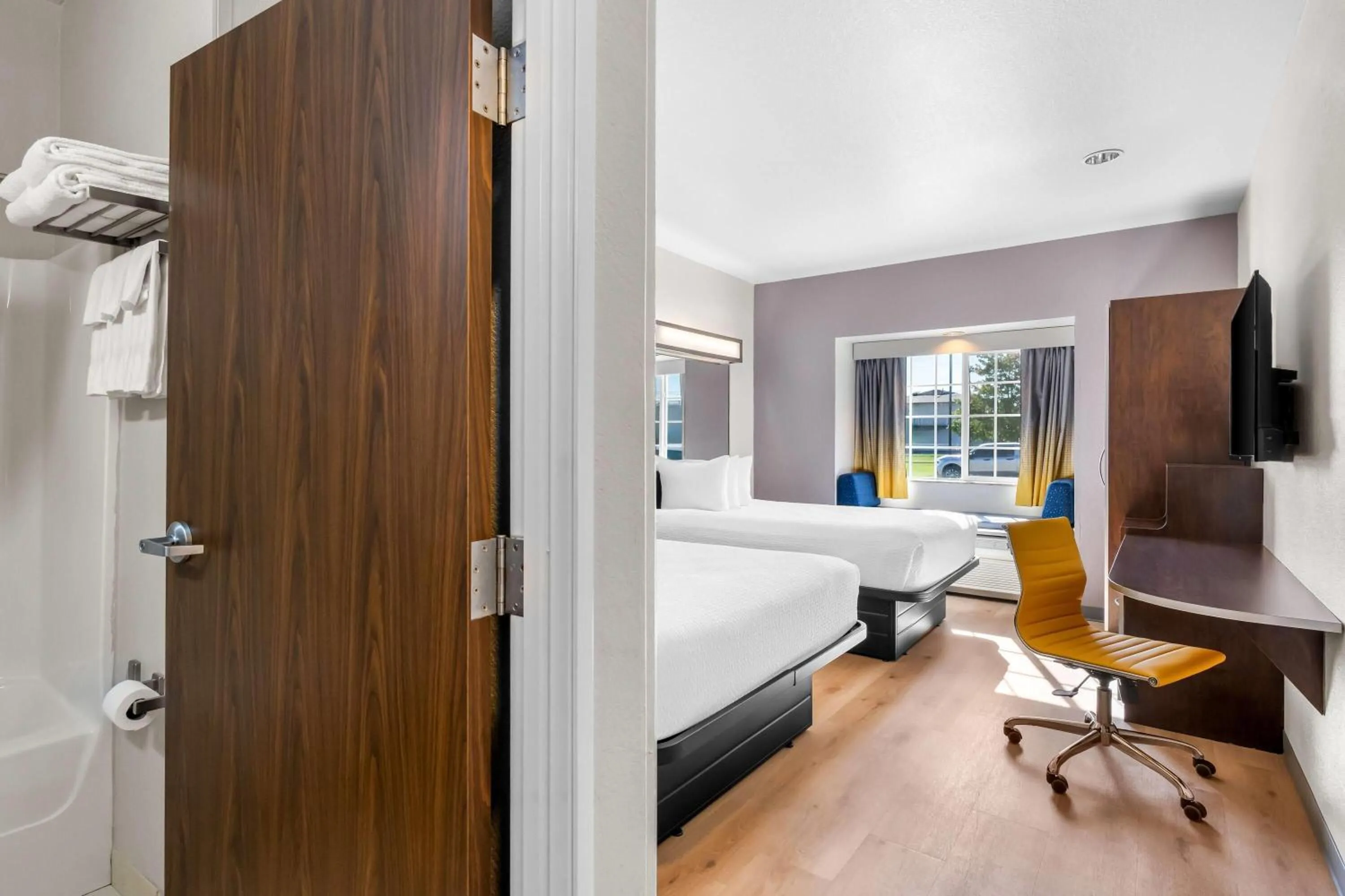 Bed in Microtel Inn & Suites By Wyndham Conway