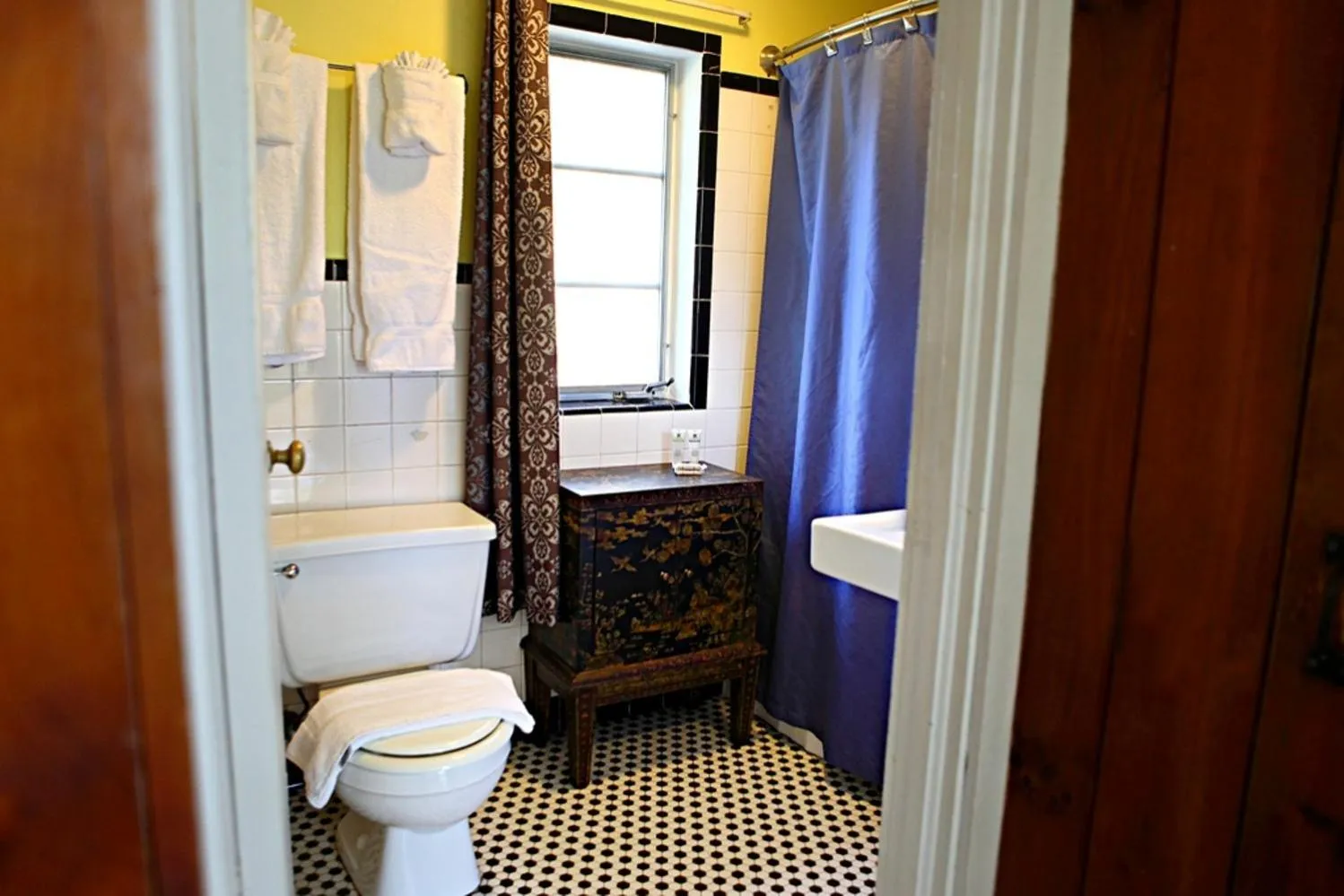 Toilet in The Pines Cottages