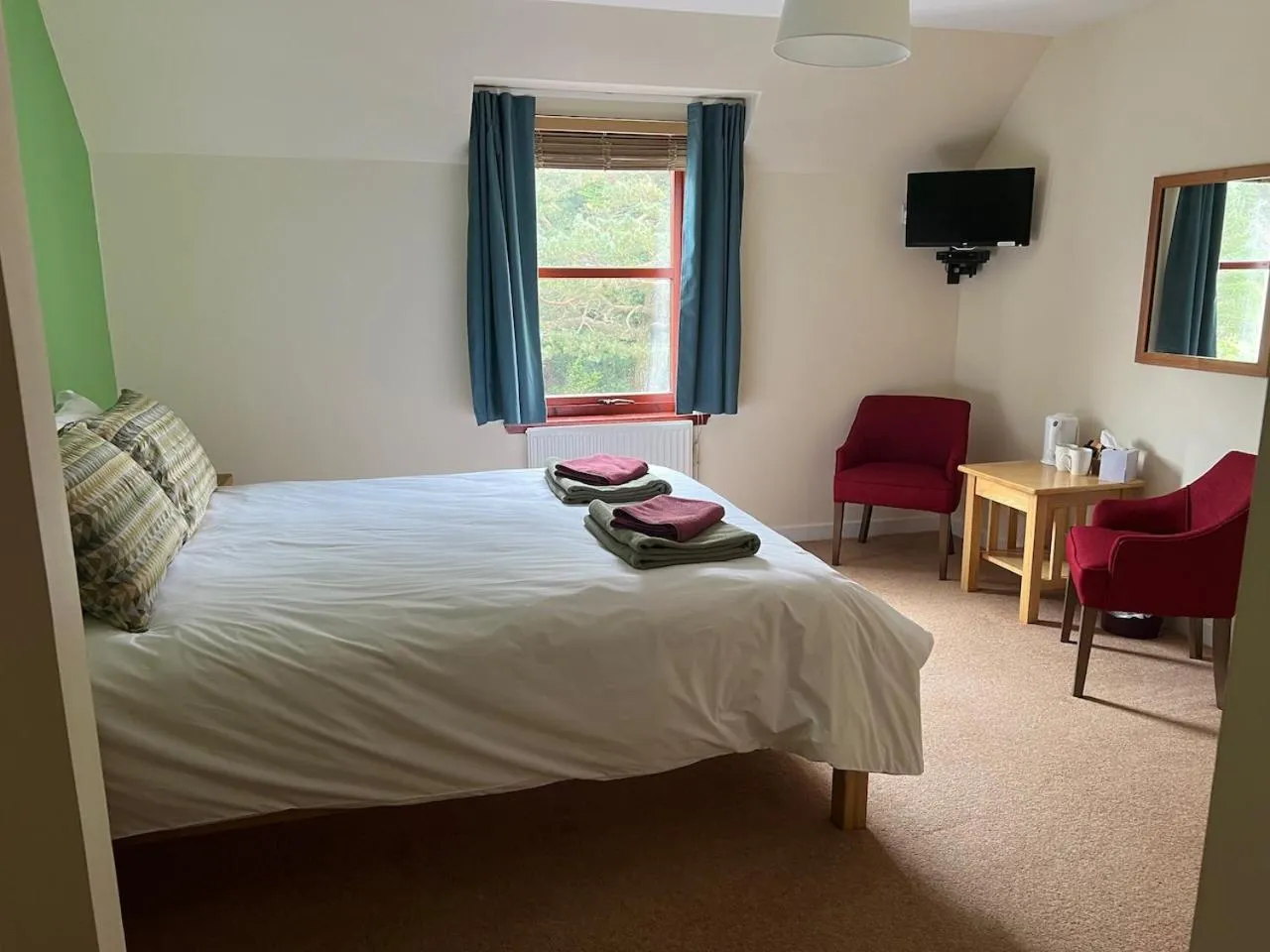 Bed in Lochailort Inn