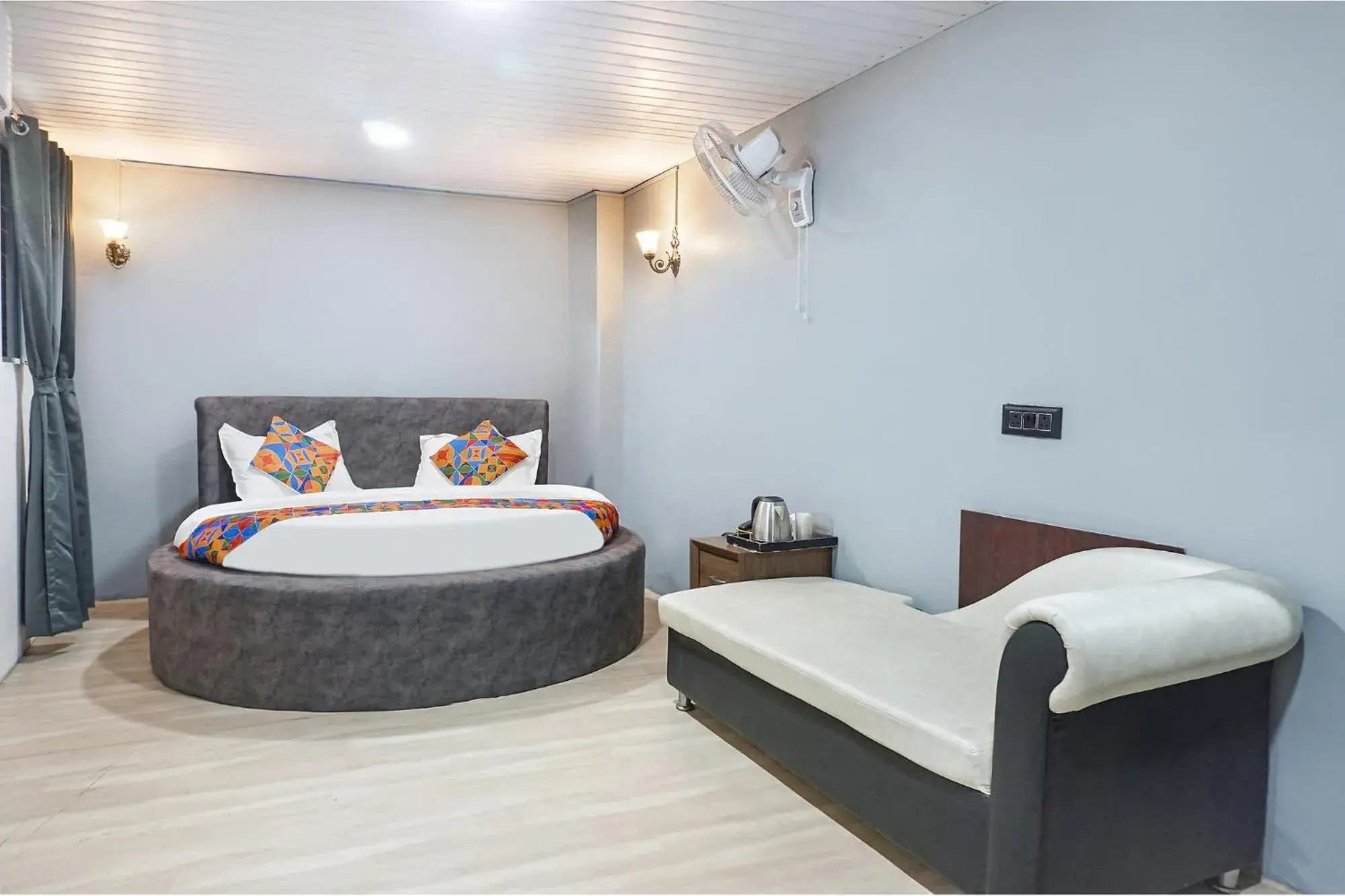 Executive Suite in Via The Corporate Hub Executive Suite in Via The Corporate Hub