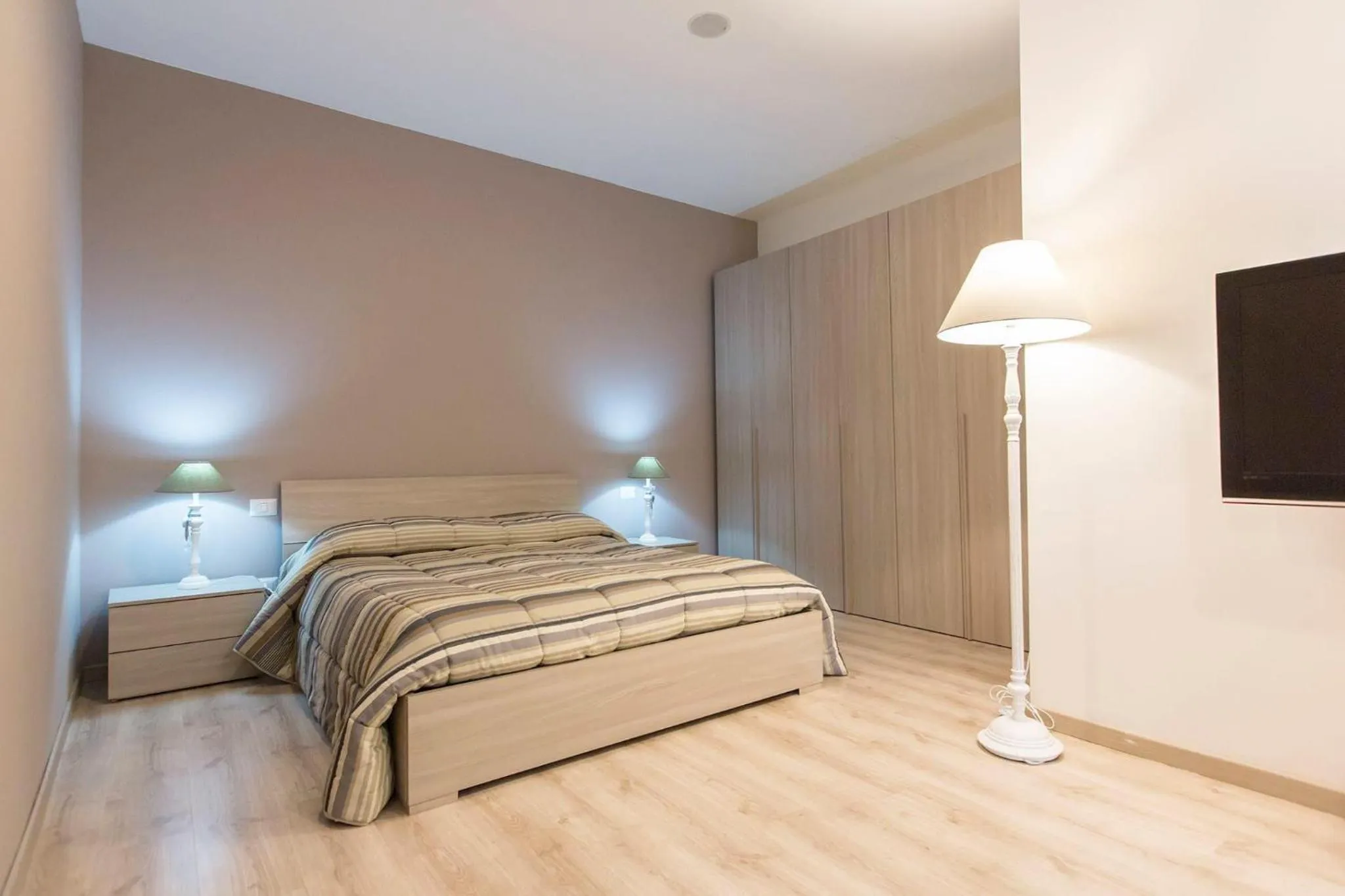 Bed in Foresteria Via Italia - Rooms & Suite