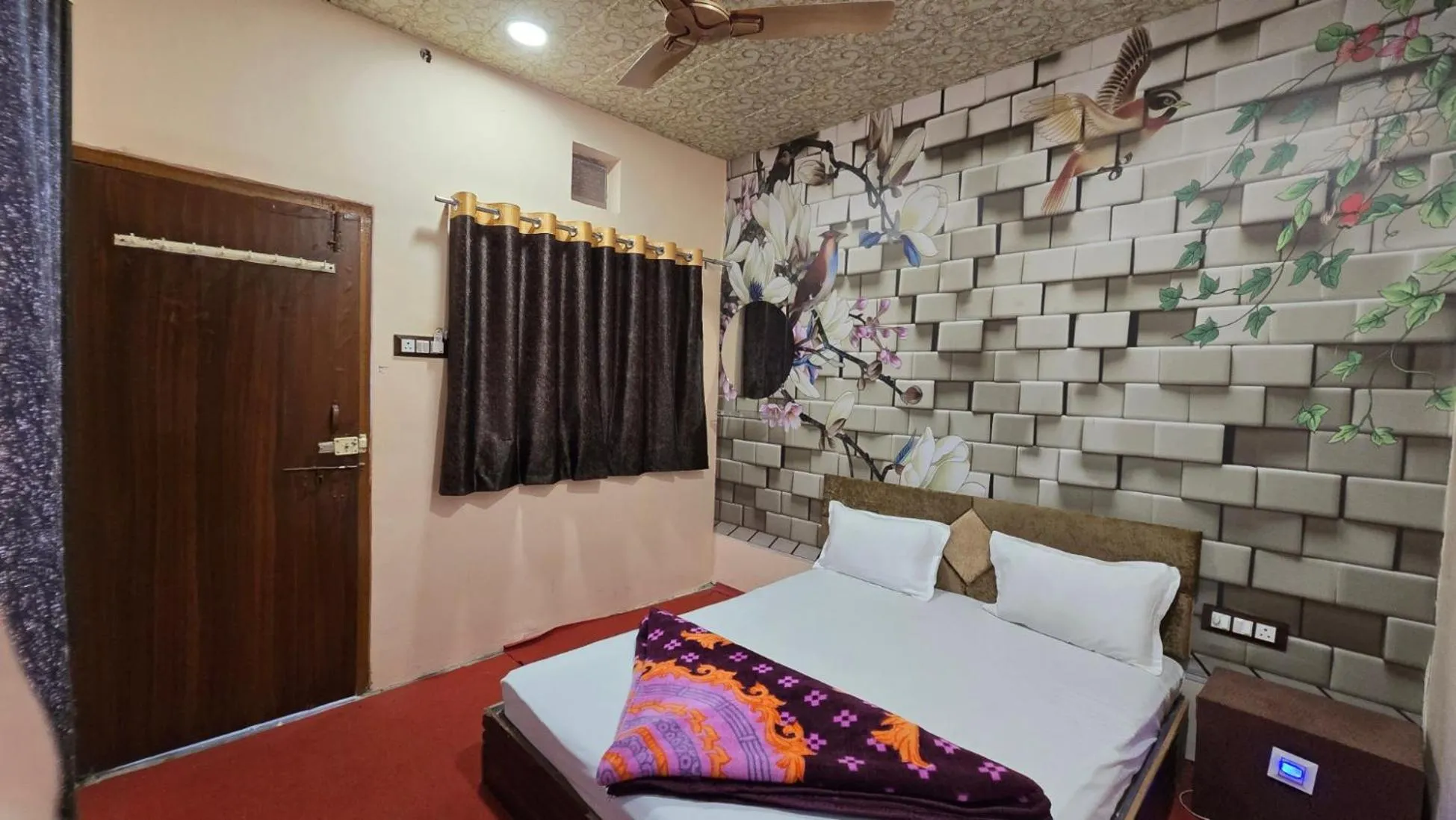 Bed in HOTEL MAHESHWARI GREEN's