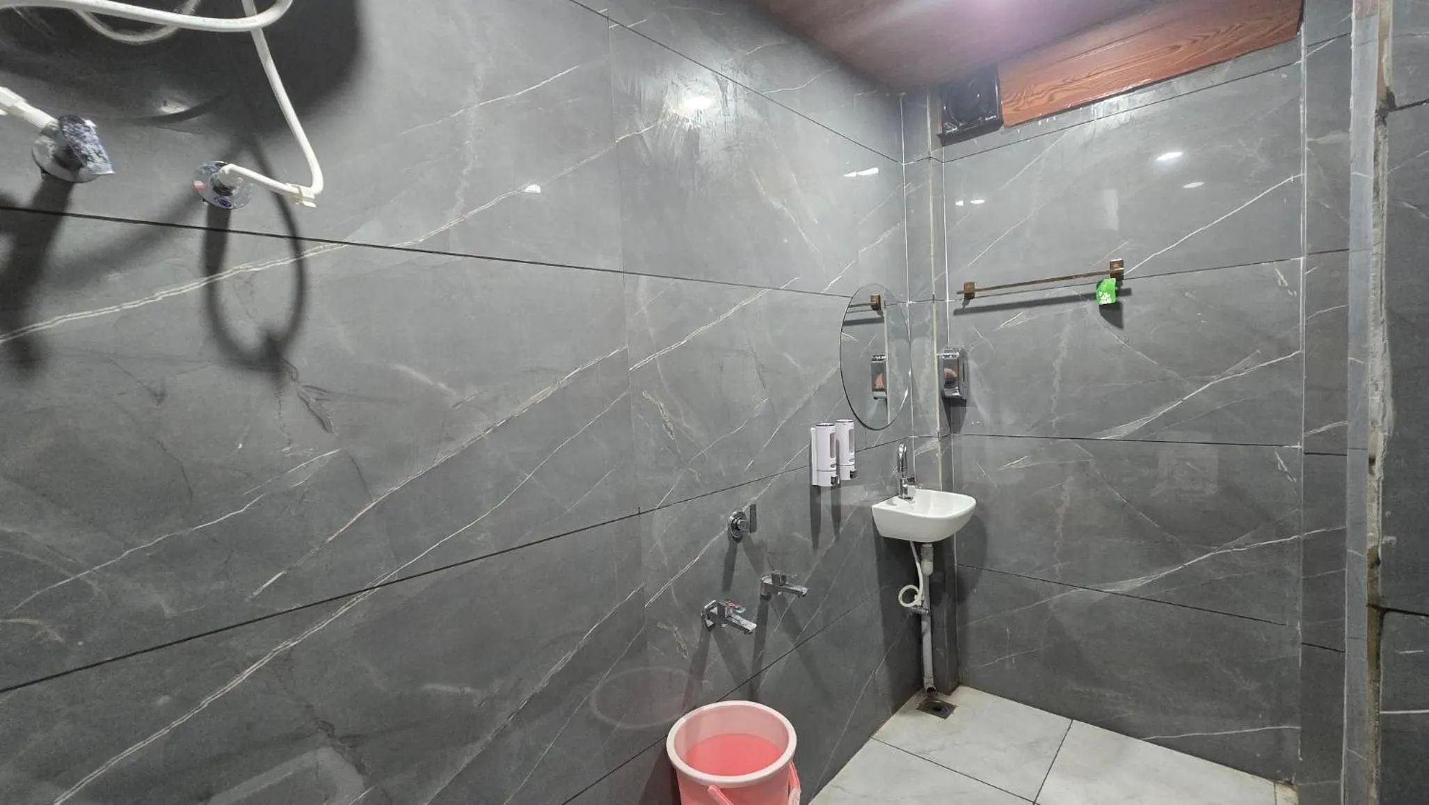 Shower in HOTEL MAHESHWARI GREEN's