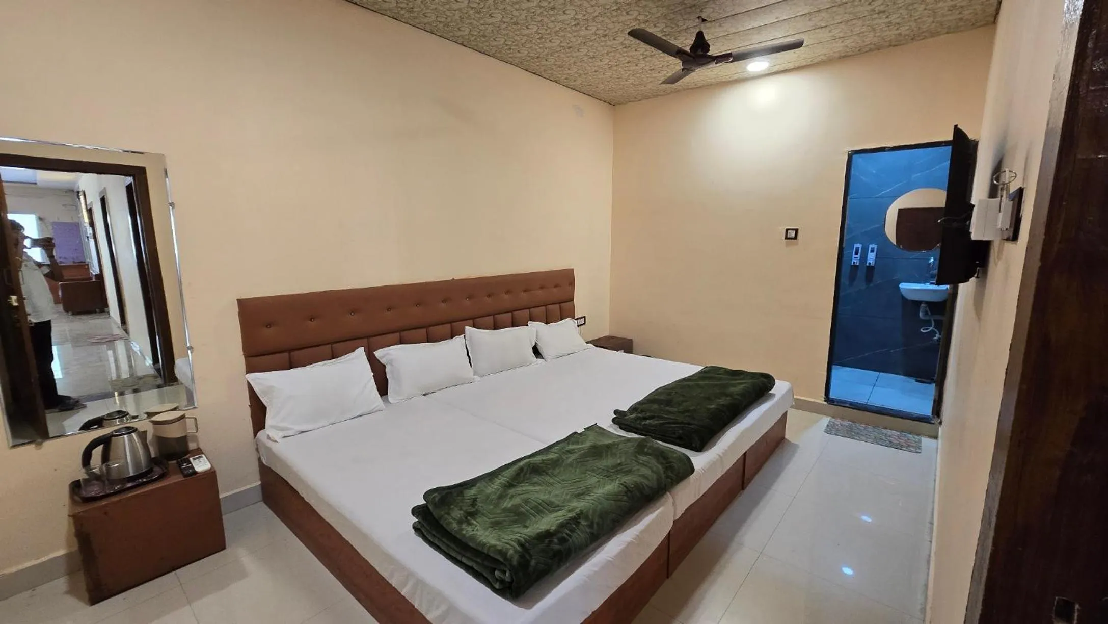 Bed in HOTEL MAHESHWARI GREEN's