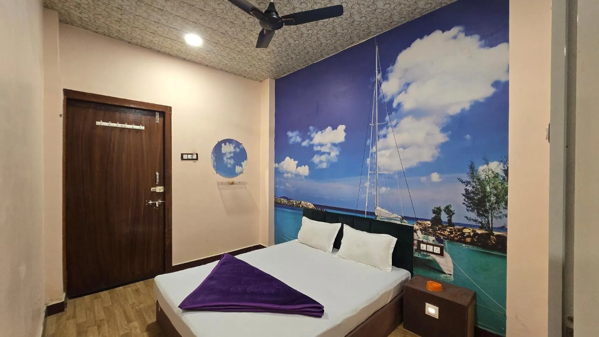 Bed in HOTEL MAHESHWARI GREEN's