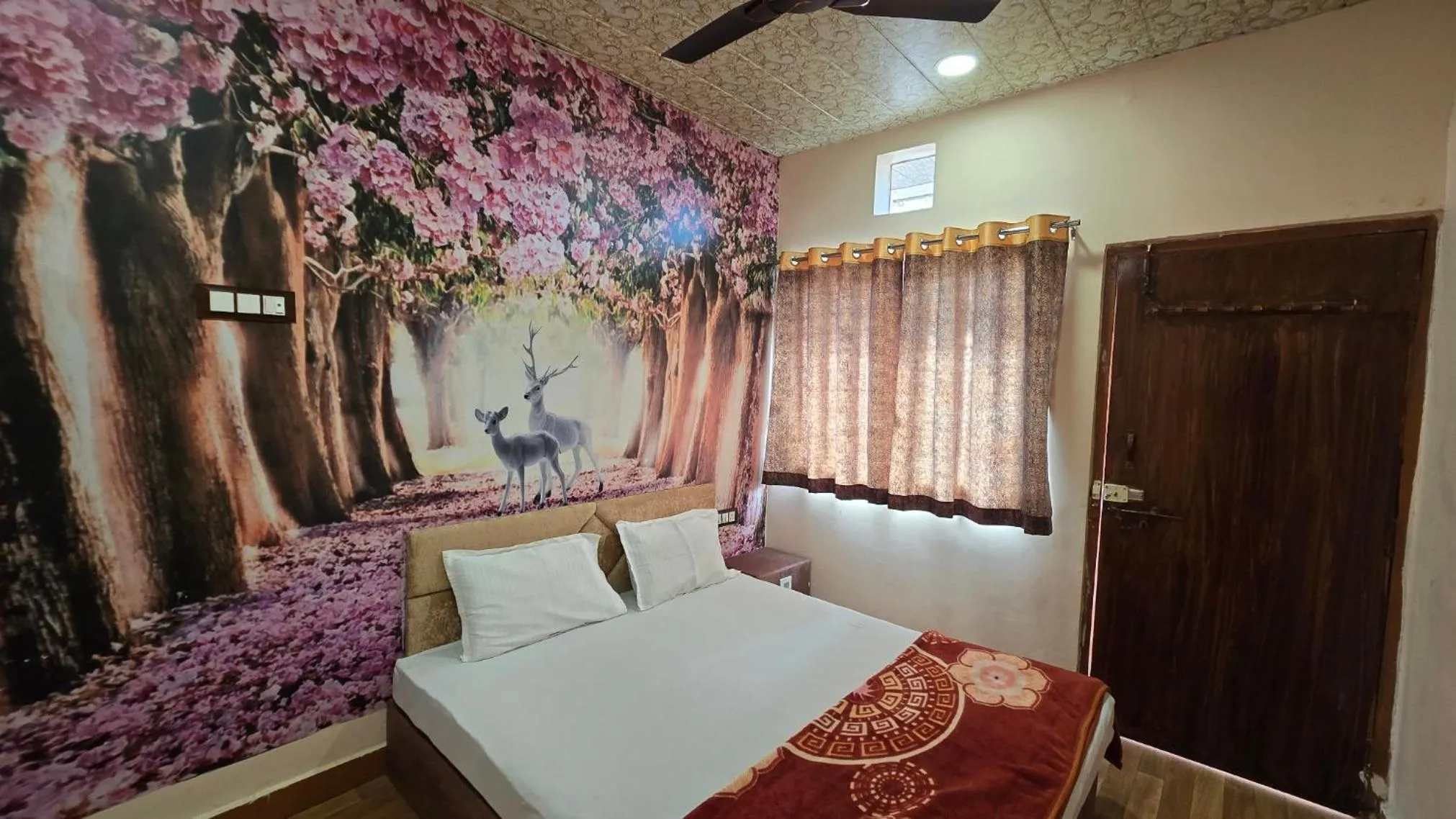 Bed in HOTEL MAHESHWARI GREEN's