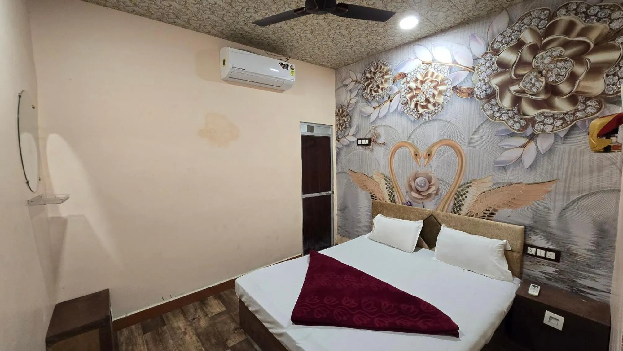 Bed in HOTEL MAHESHWARI GREEN's