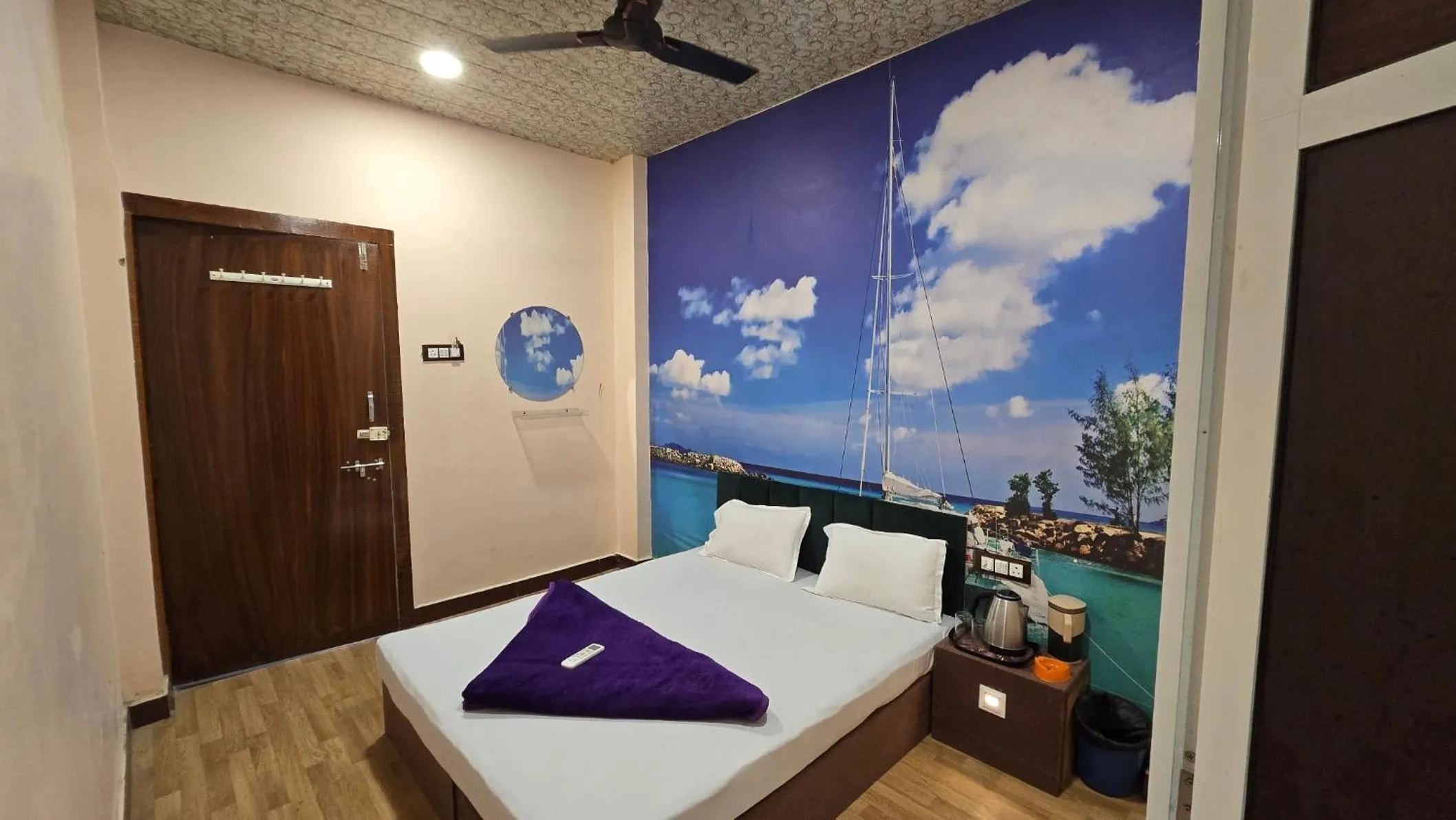 Bed in HOTEL MAHESHWARI GREEN's