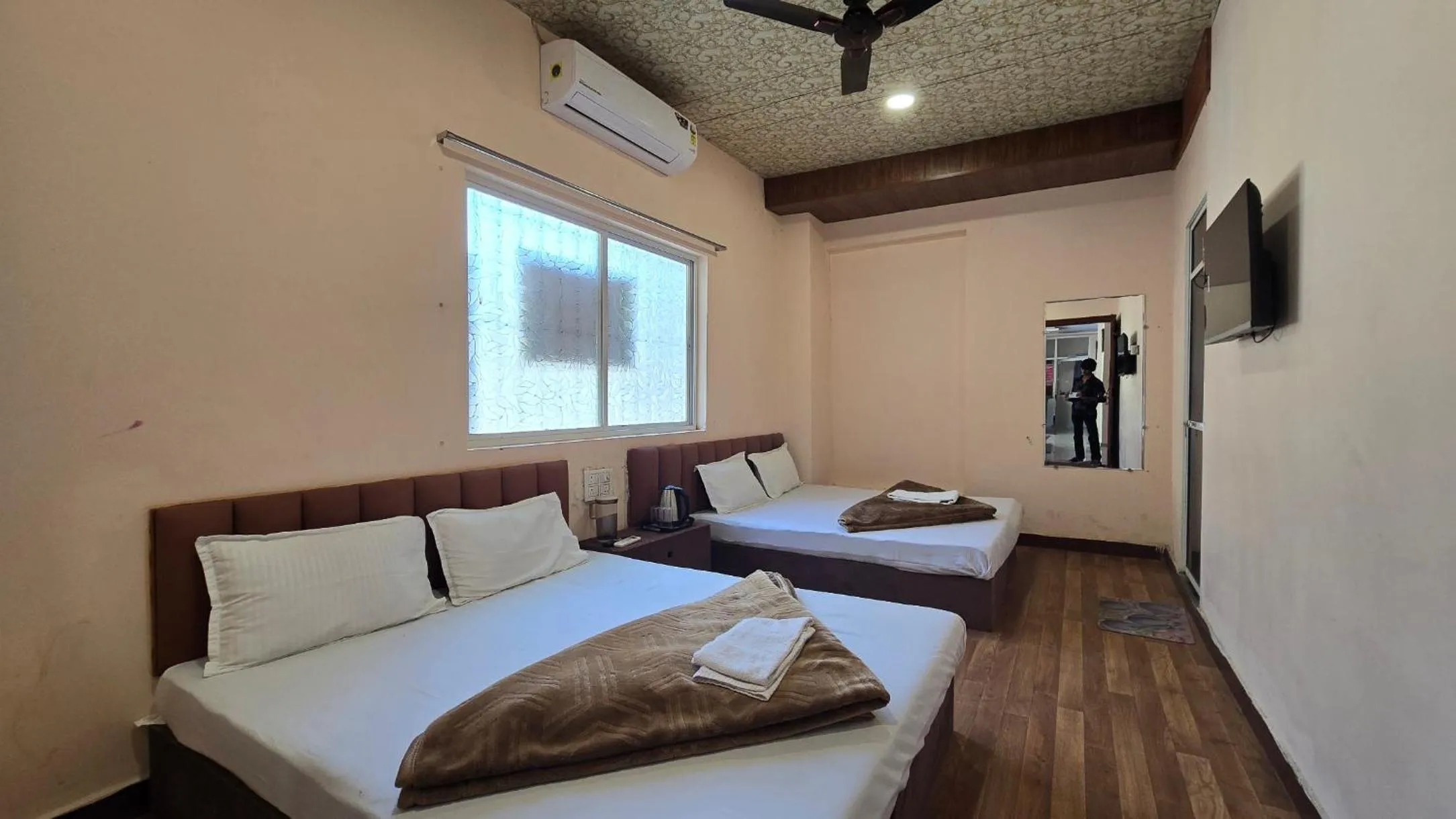 Bed in HOTEL MAHESHWARI GREEN's