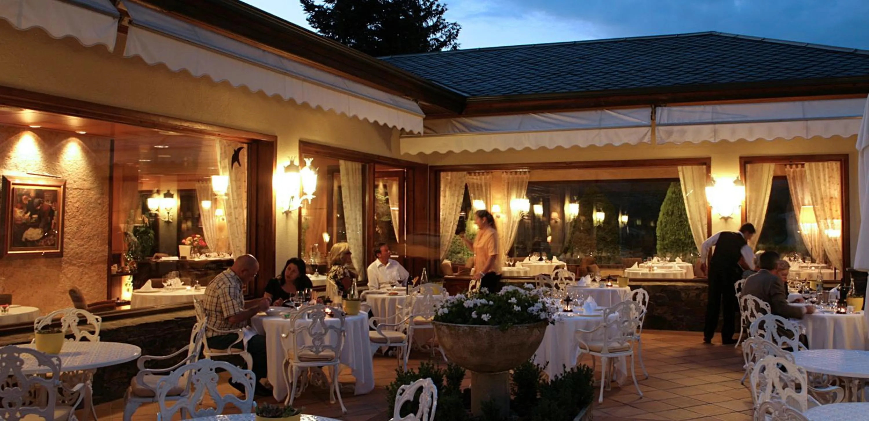 Restaurant/places to eat in HOTEL & SPA El Castell de Ciutat