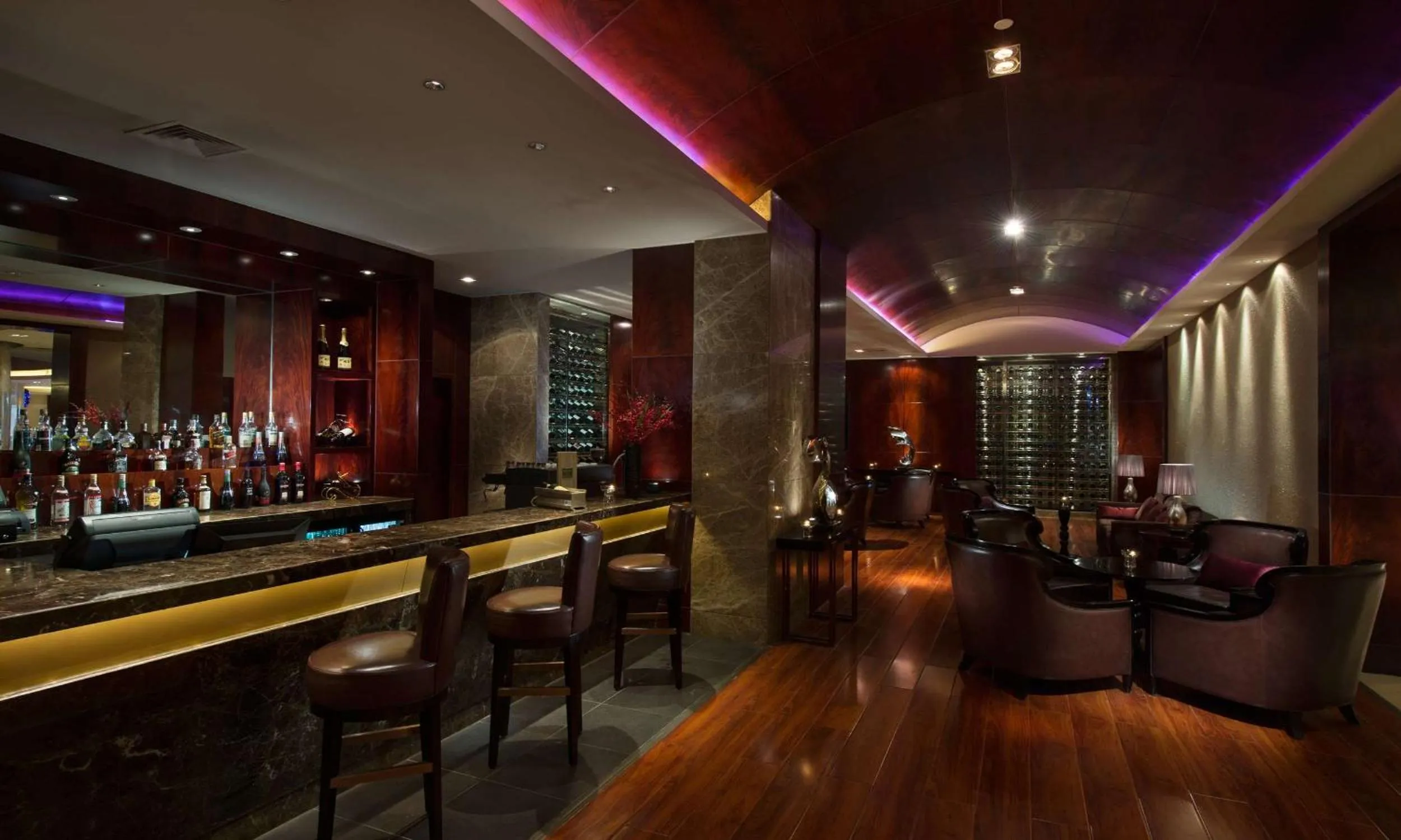 Lounge or bar in DoubleTree by Hilton Qinghai - Golmud