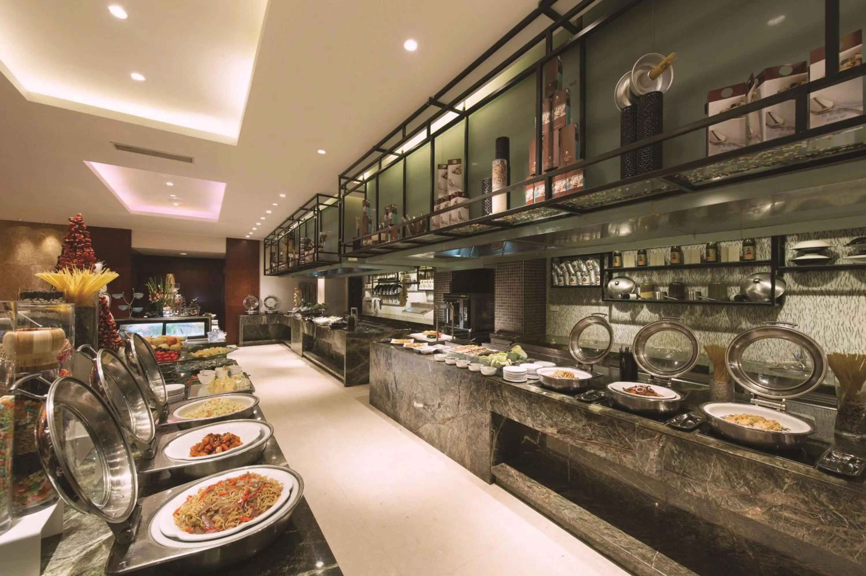 Restaurant/places to eat in DoubleTree by Hilton Qinghai - Golmud