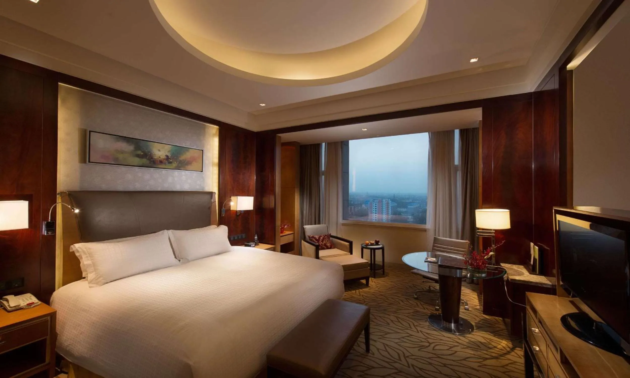 Bed in DoubleTree by Hilton Qinghai - Golmud