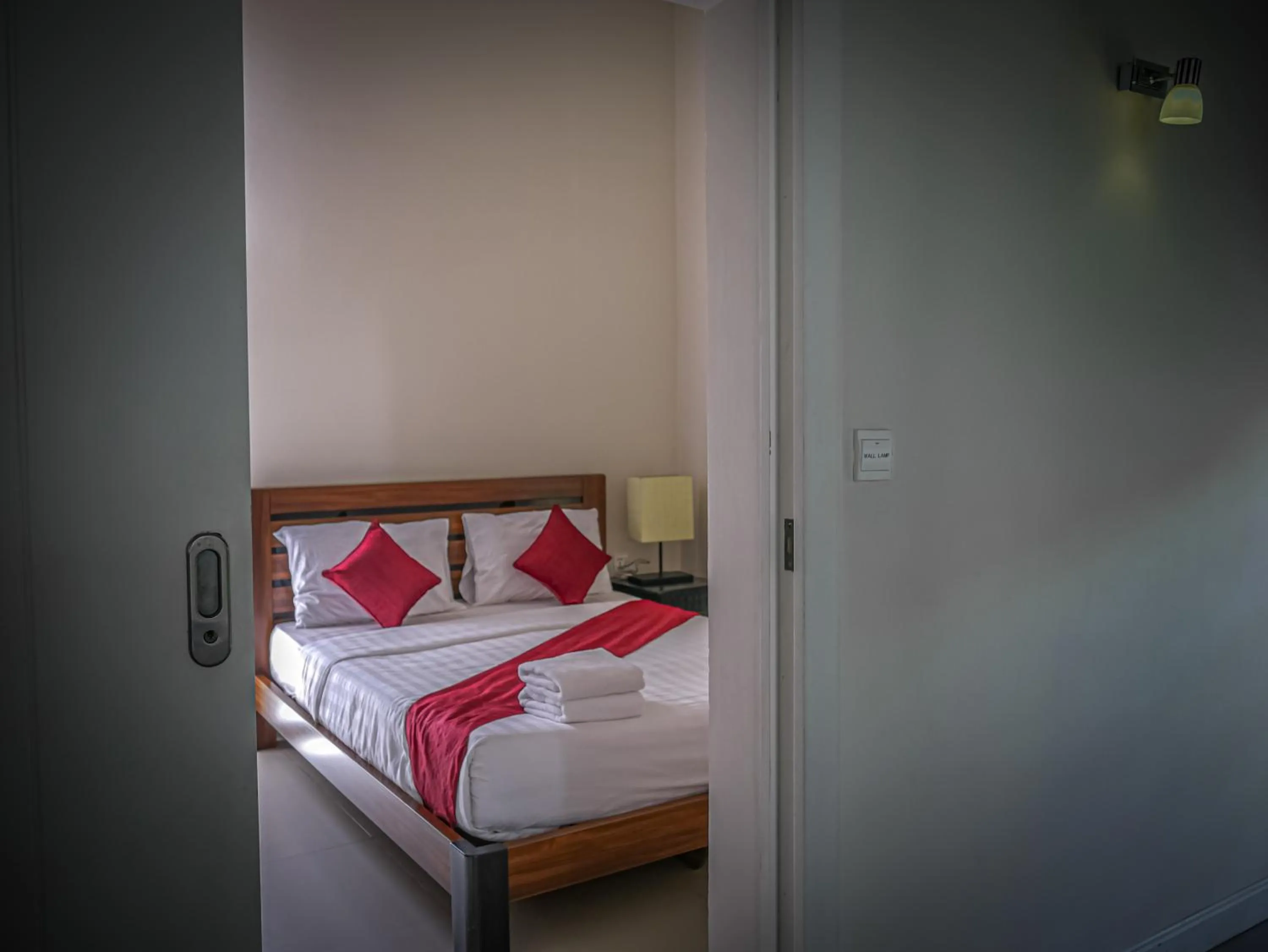 Bedroom, Bed in vKirirom Pine Resort