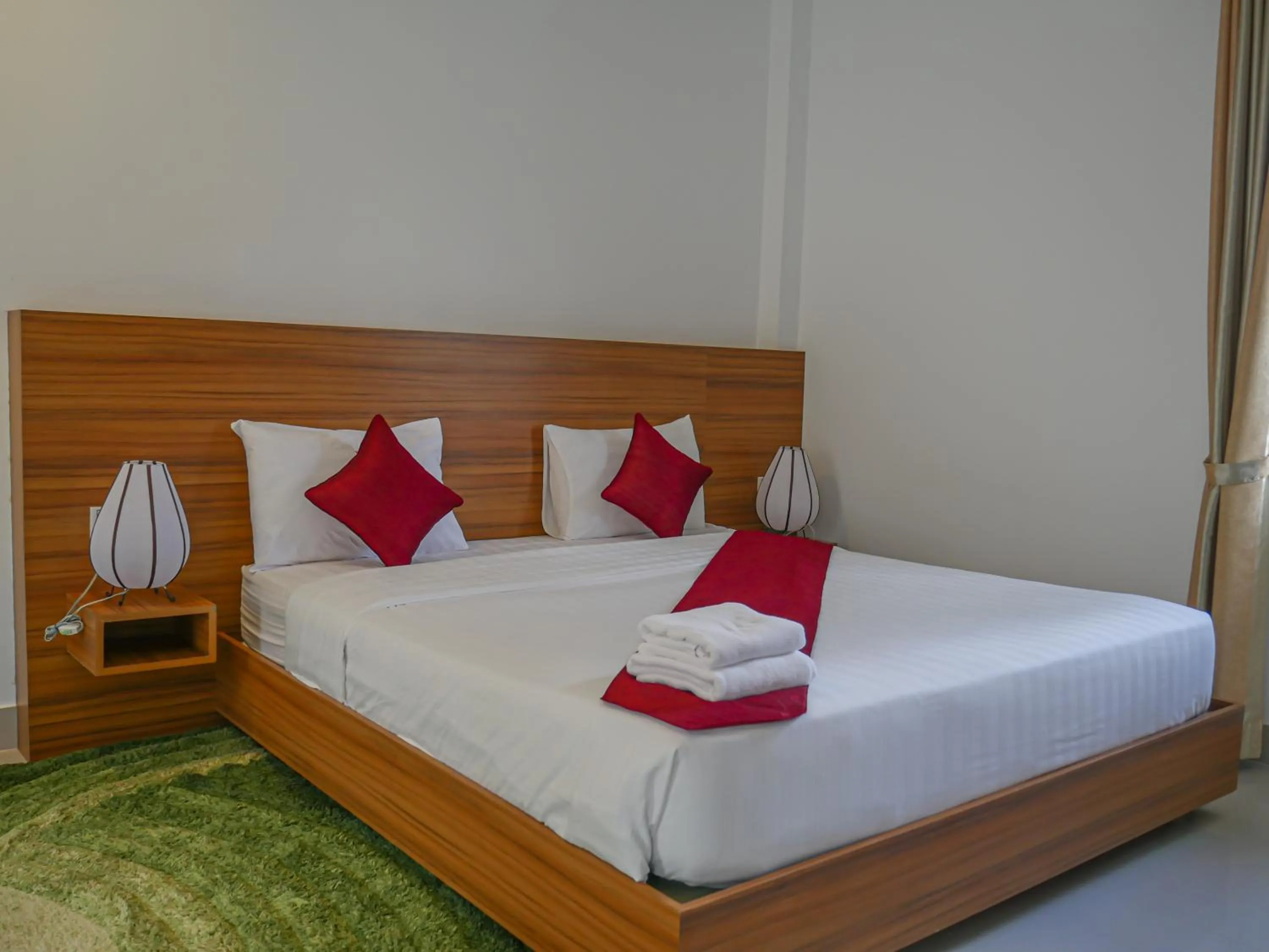 Bedroom, Bed in vKirirom Pine Resort