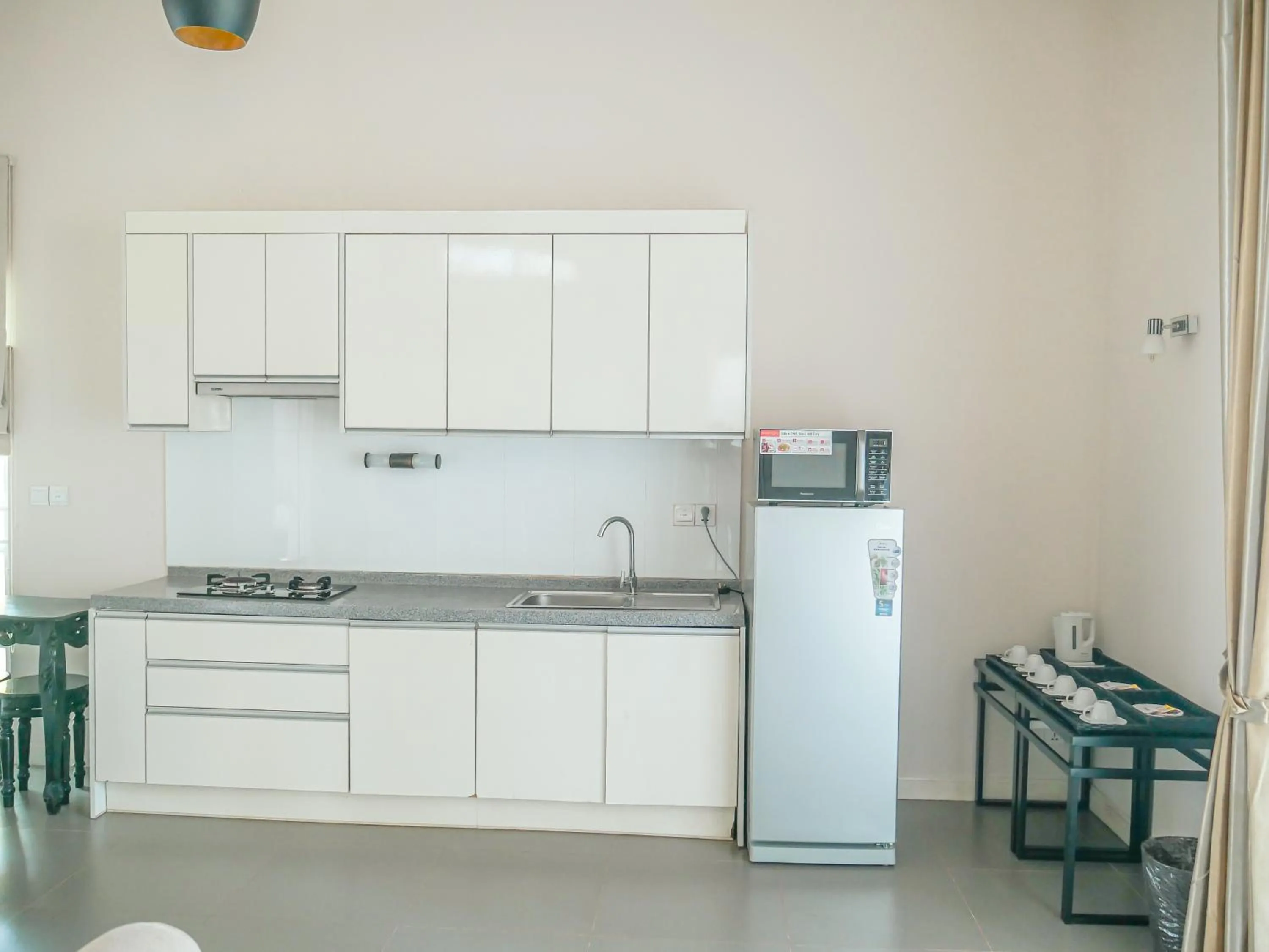 Kitchen or kitchenette in vKirirom Pine Resort