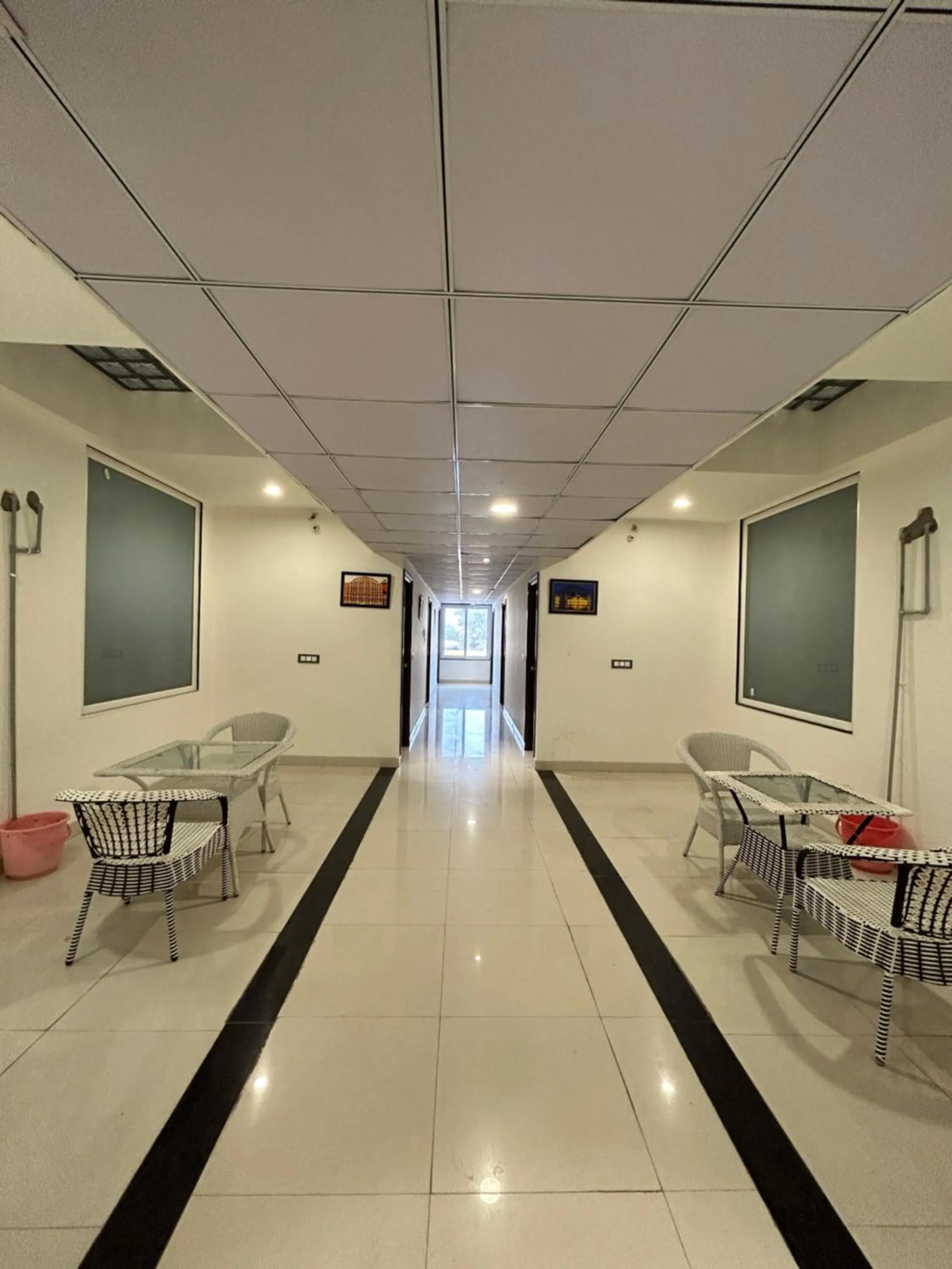 Lobby or reception in Hotel Giriraj Palace