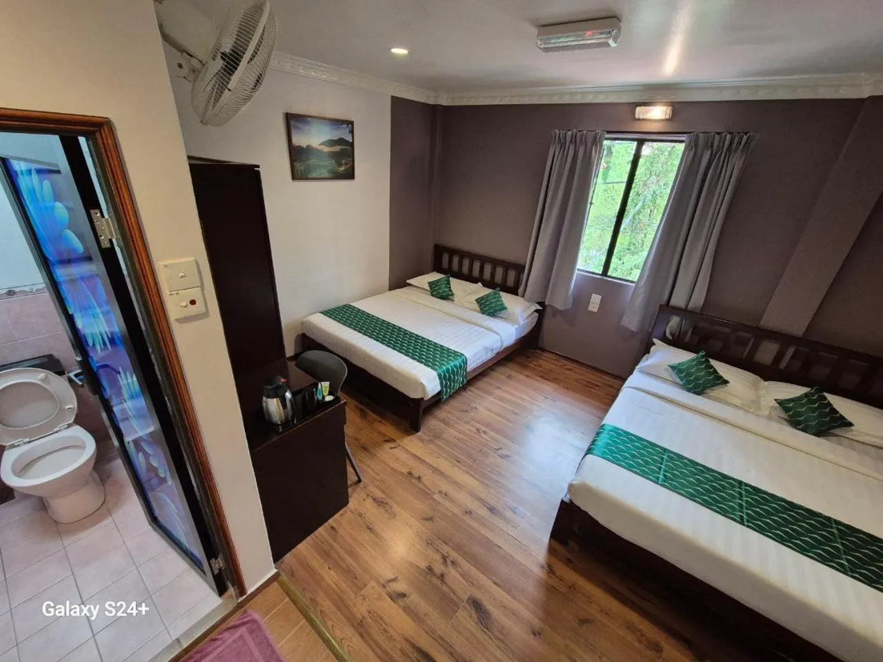 Bedroom, Bed in Hotel Sentosa