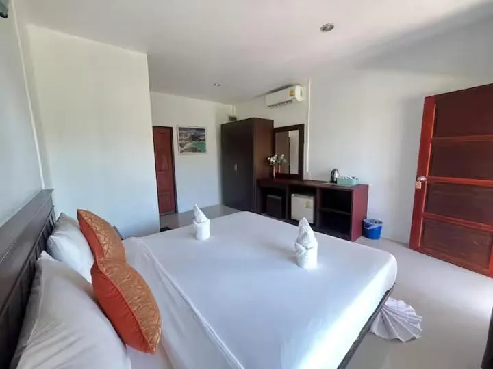 Bed in Veranda Lanta Resort