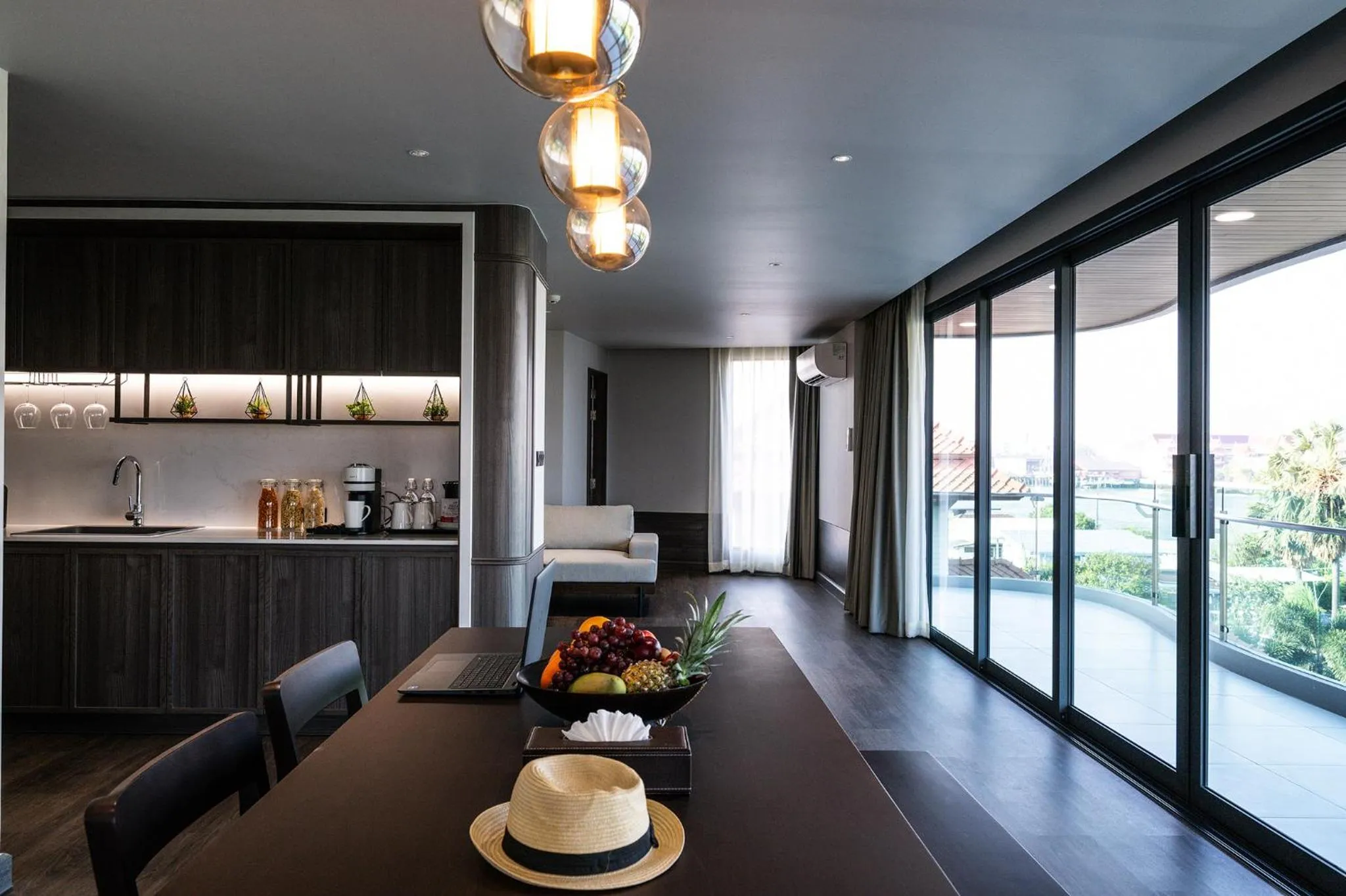 Living room in WE HOTEL RIVERFRONT