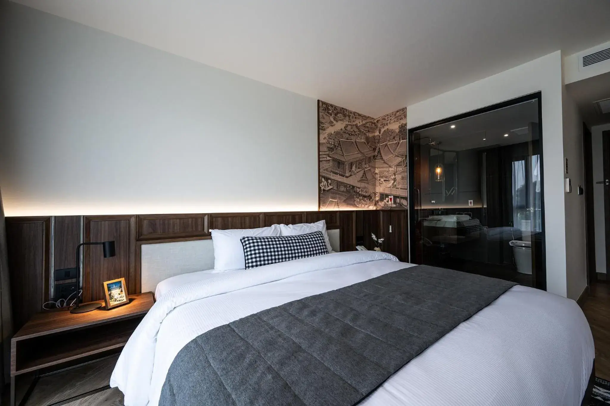 King Room - Disability Access in WE HOTEL RIVERFRONT King Room - Disability Access in WE HOTEL RIVERFRONT