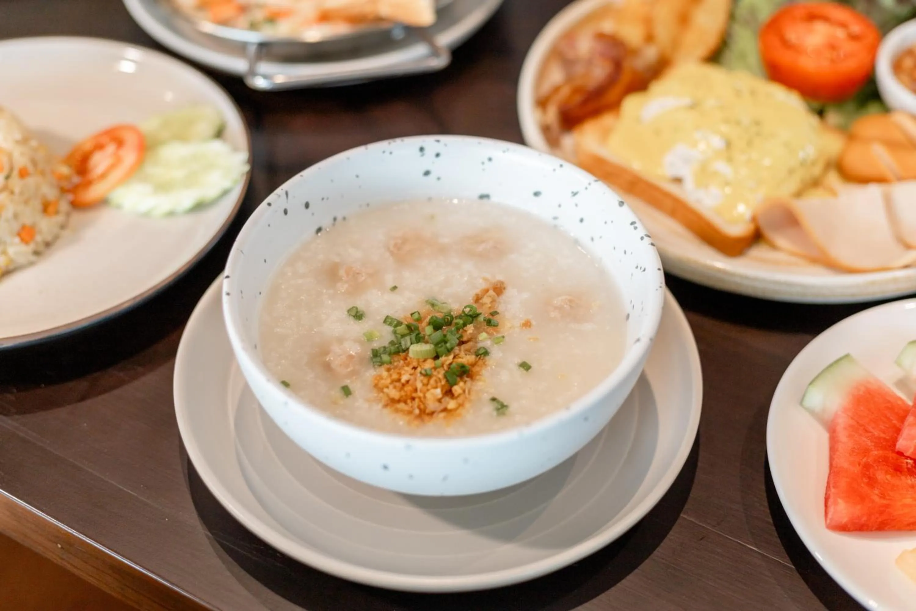 Breakfast in WE HOTEL RIVERFRONT