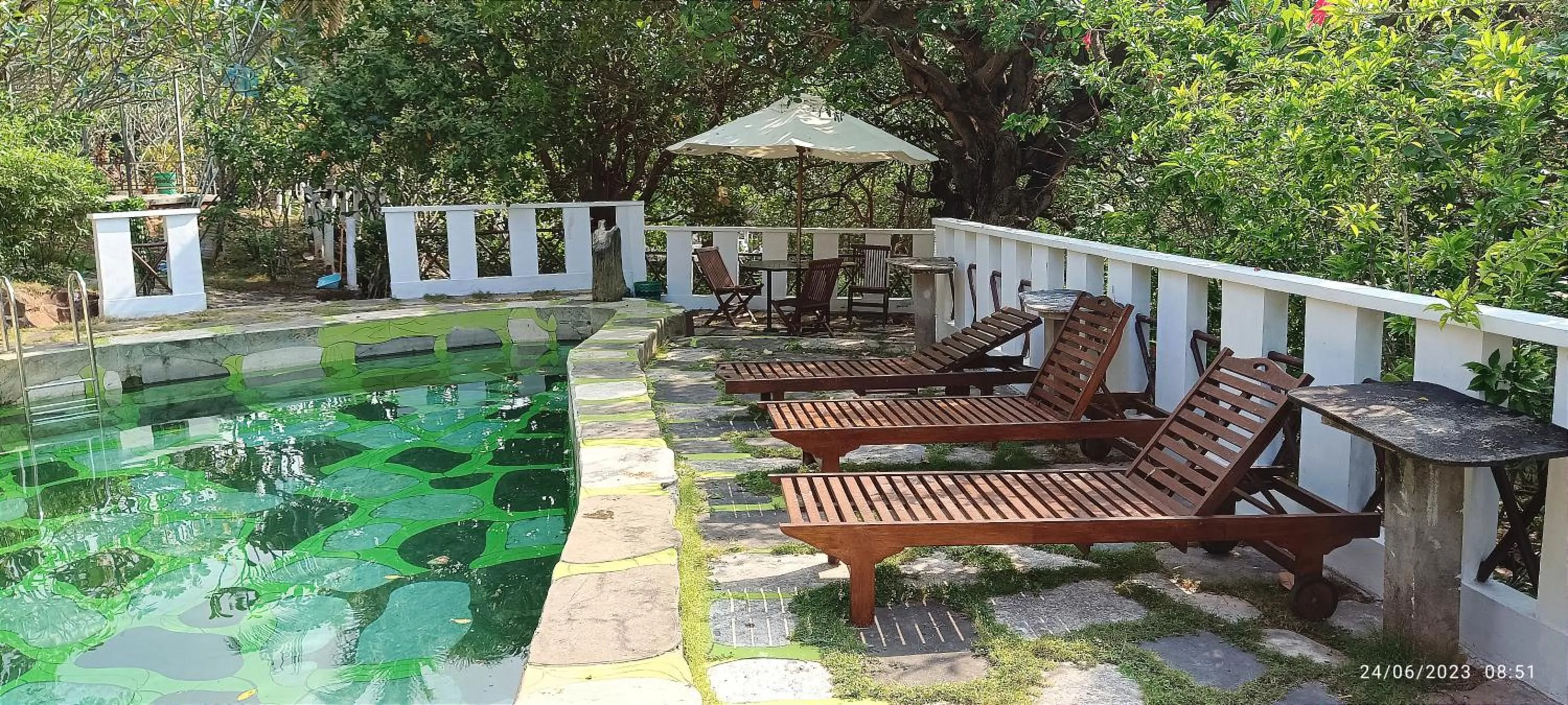 Swimming pool in Breve Azurine Lagoon Resort