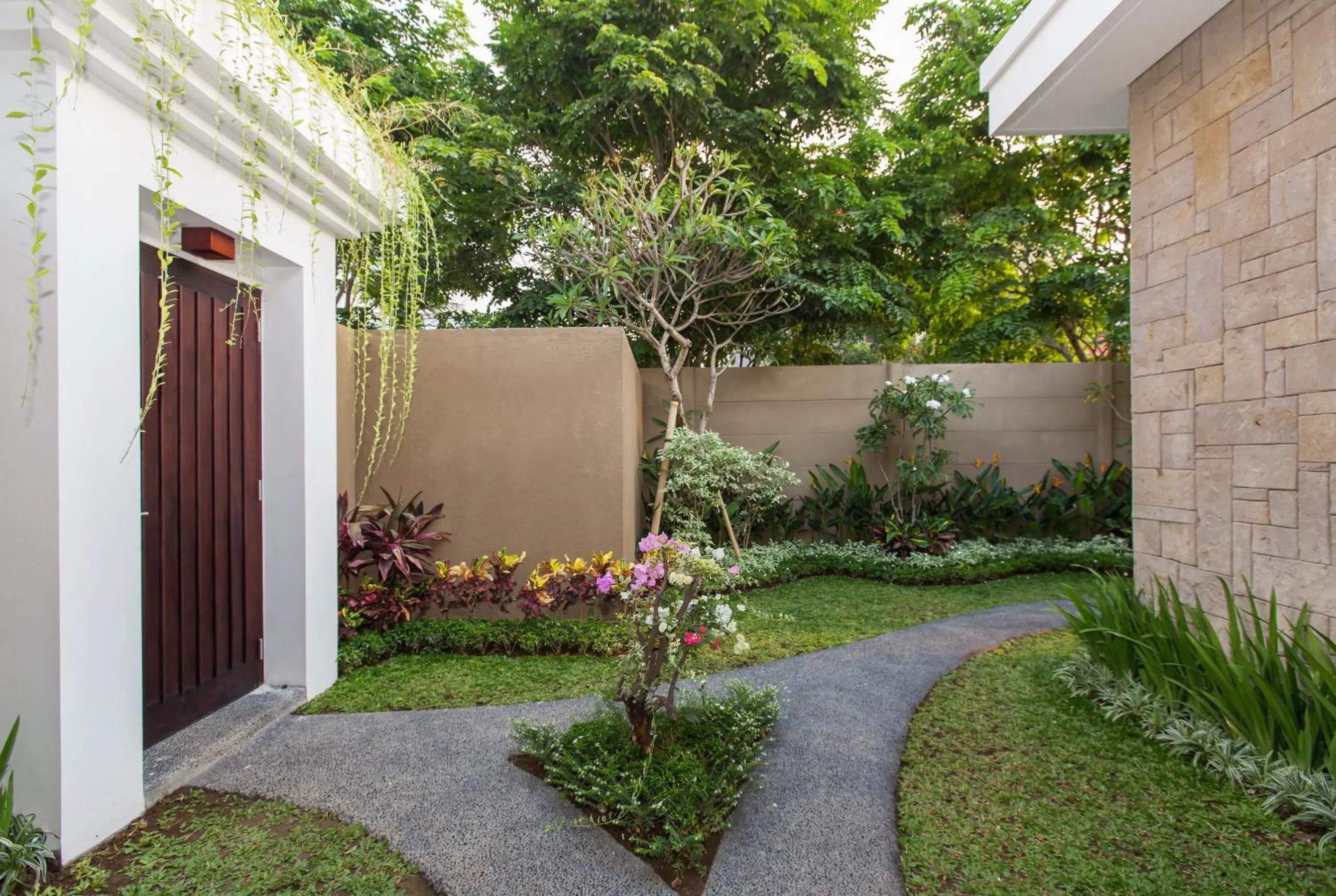 Garden in Gajah Villas Bali by Nagisa Bali