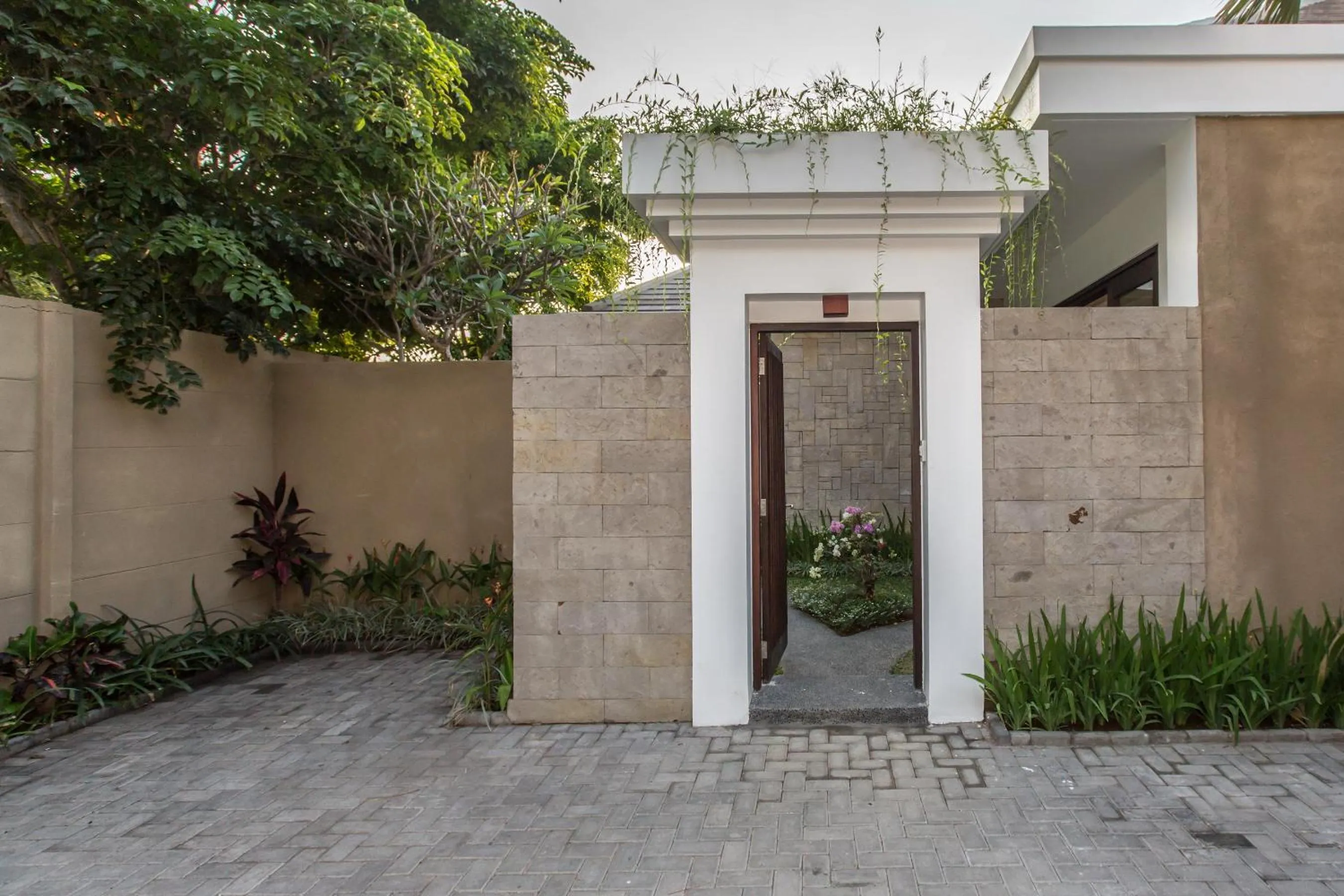 Facade/entrance in Gajah Villas Bali by Nagisa Bali