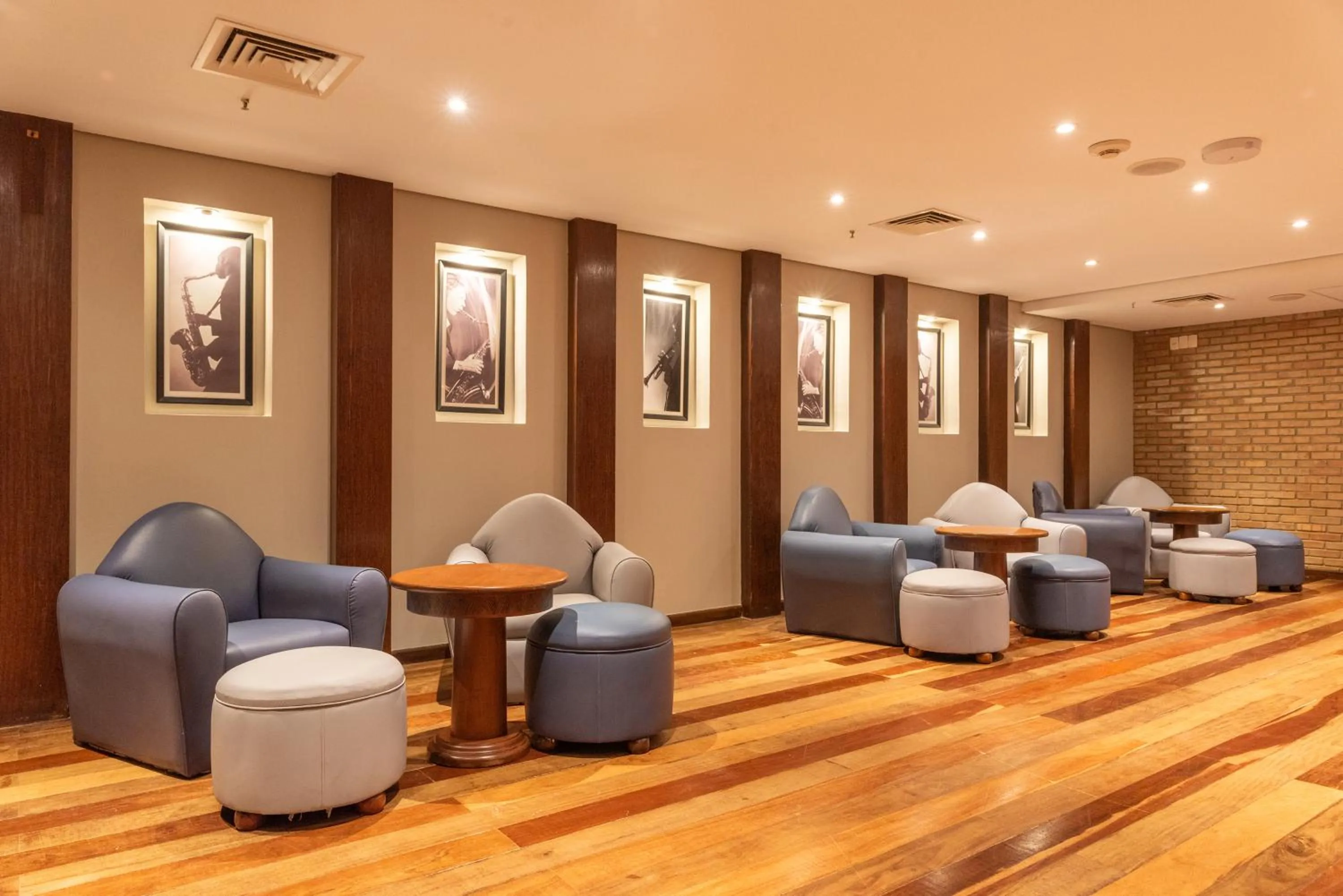 Evening entertainment in Vila Galé Fortaleza