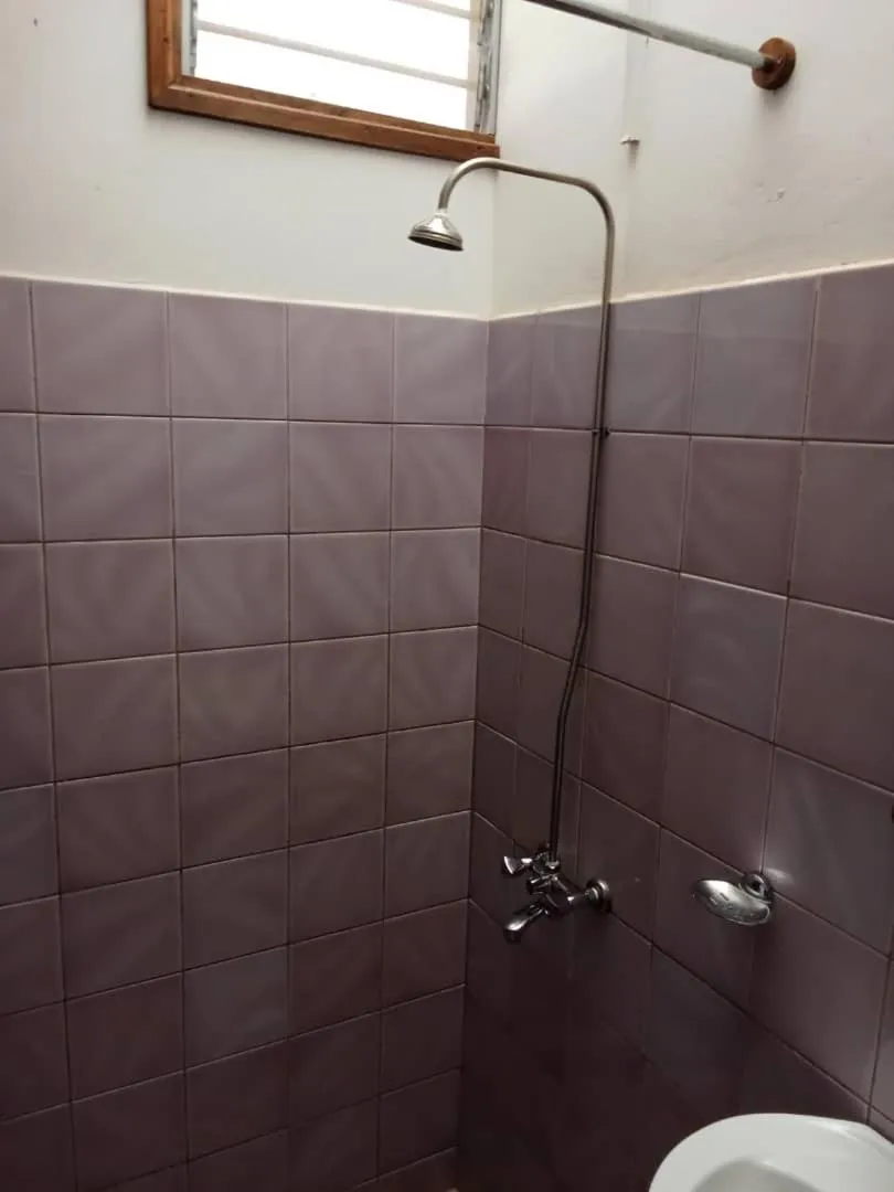 Shower in STC.SAFARI LODGE
