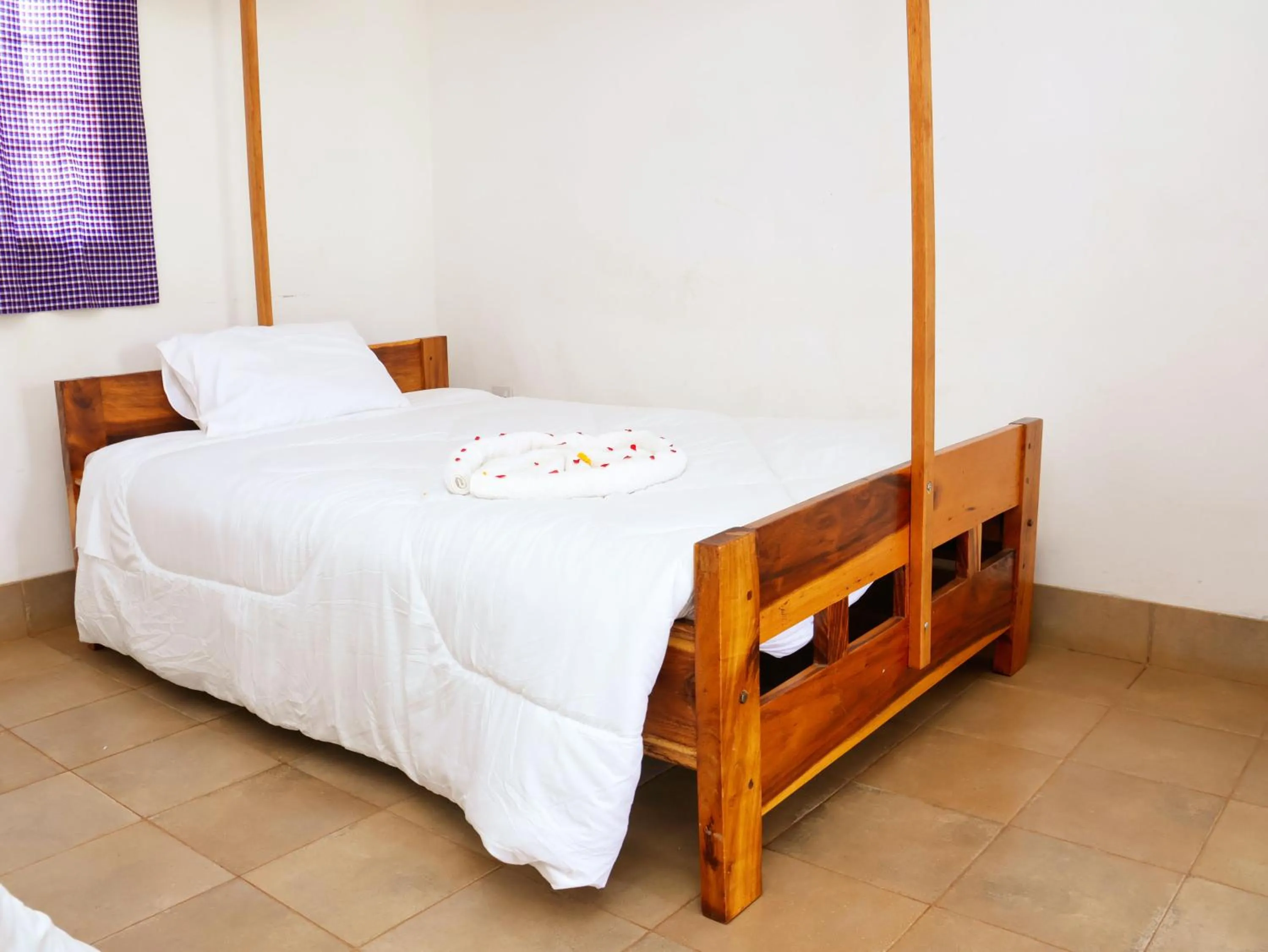 Bed in STC.SAFARI LODGE