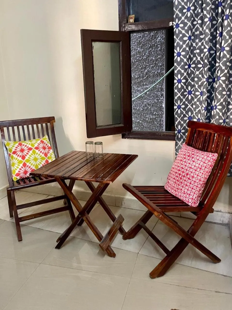 Seating area in HOTEL DARPAN PALACE -New Delhi Railway Station