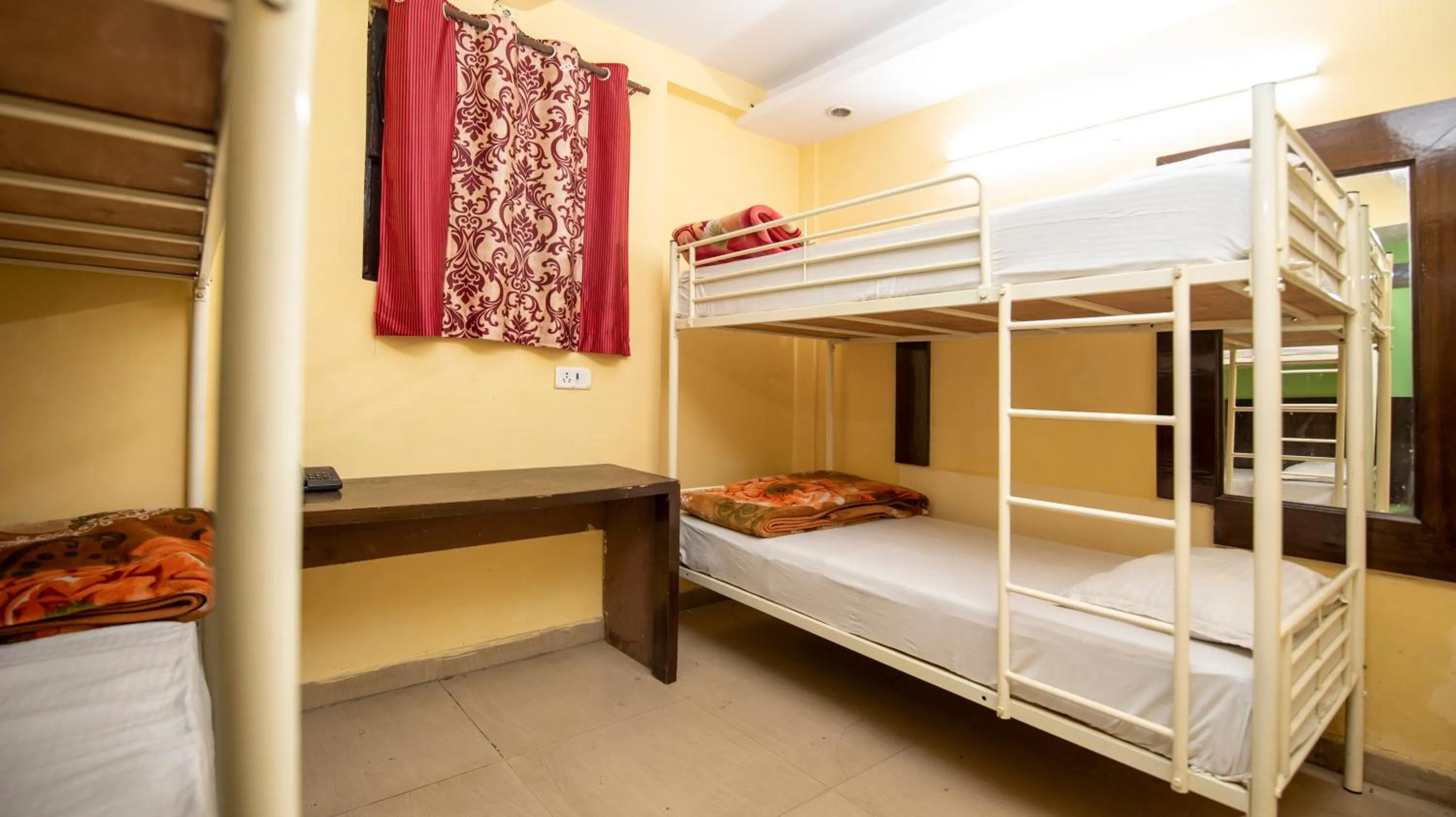 bunk bed, Bed in HOTEL DARPAN PALACE -New Delhi Railway Station