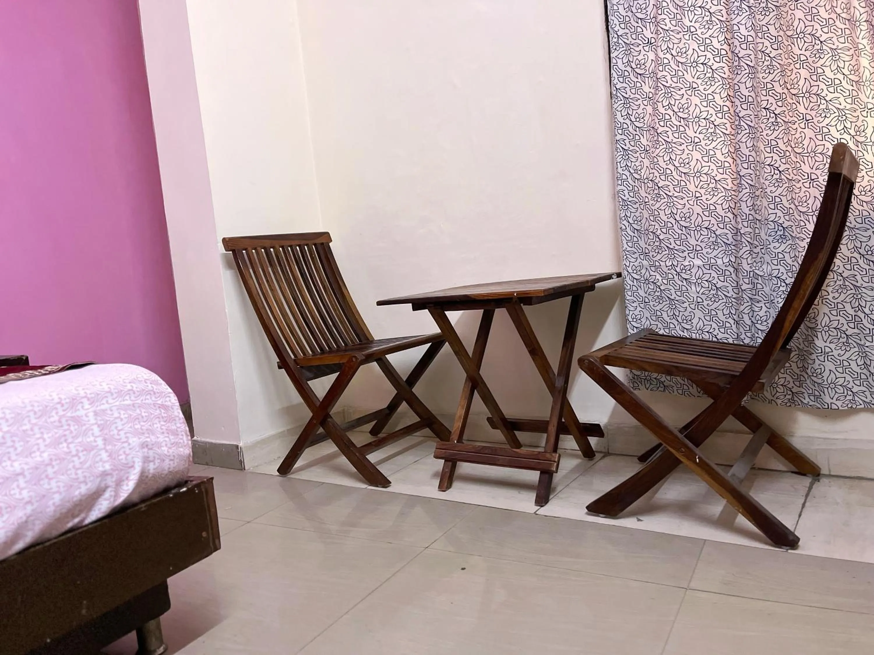 Seating area in HOTEL DARPAN PALACE -New Delhi Railway Station