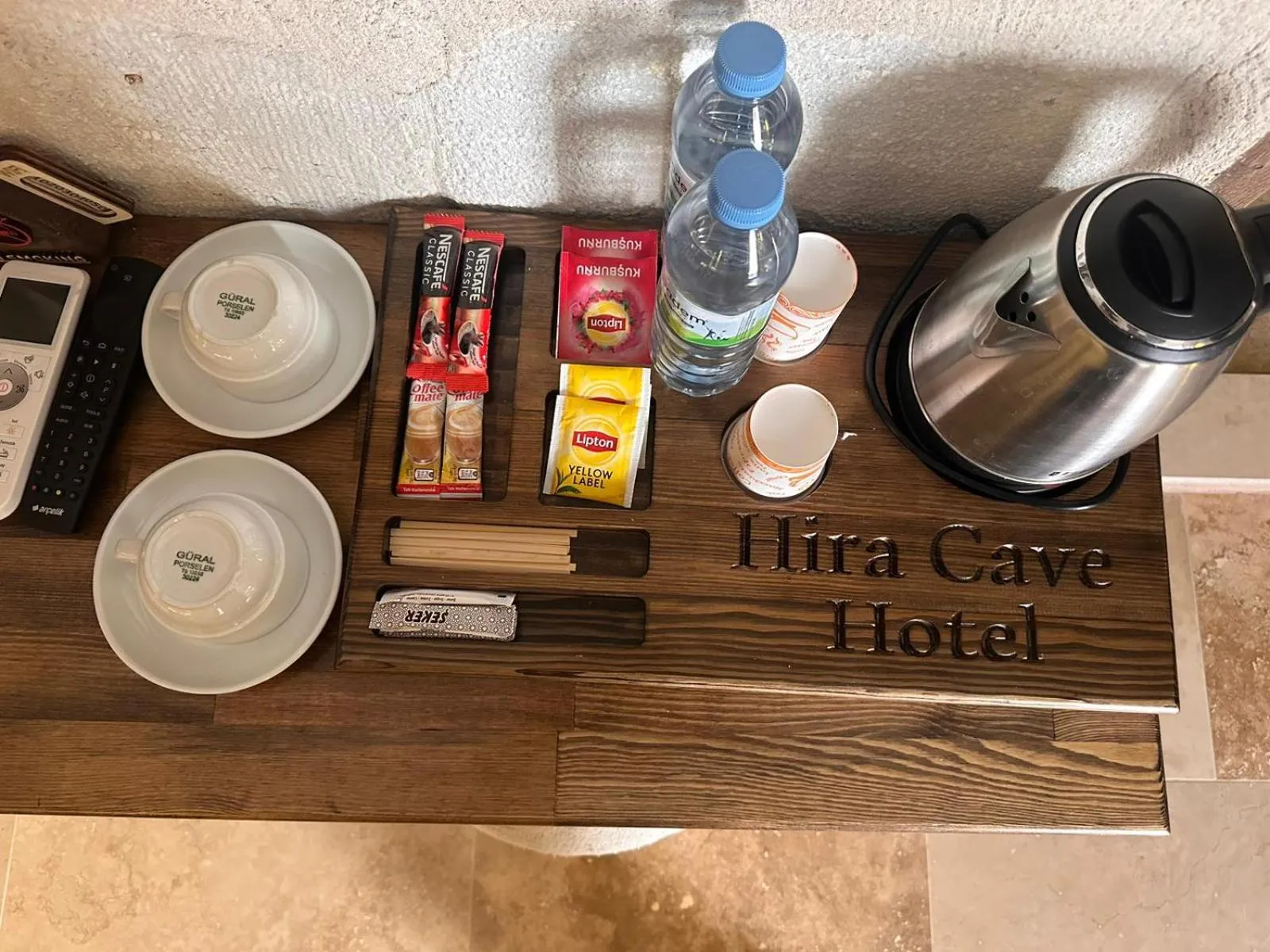 Coffee/tea facilities in Hira Cave Hotel