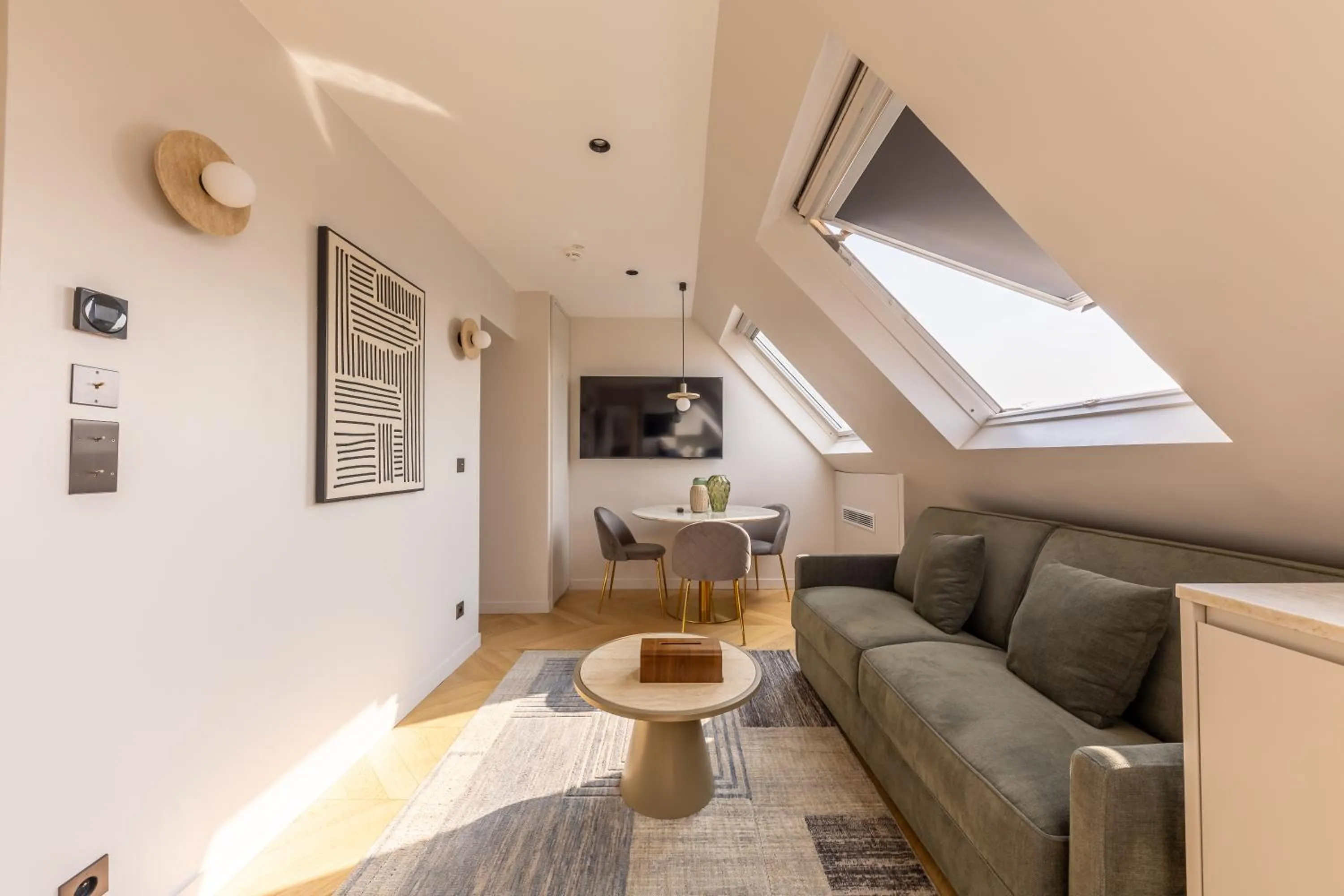 TV and multimedia in Quartier Libre Marais