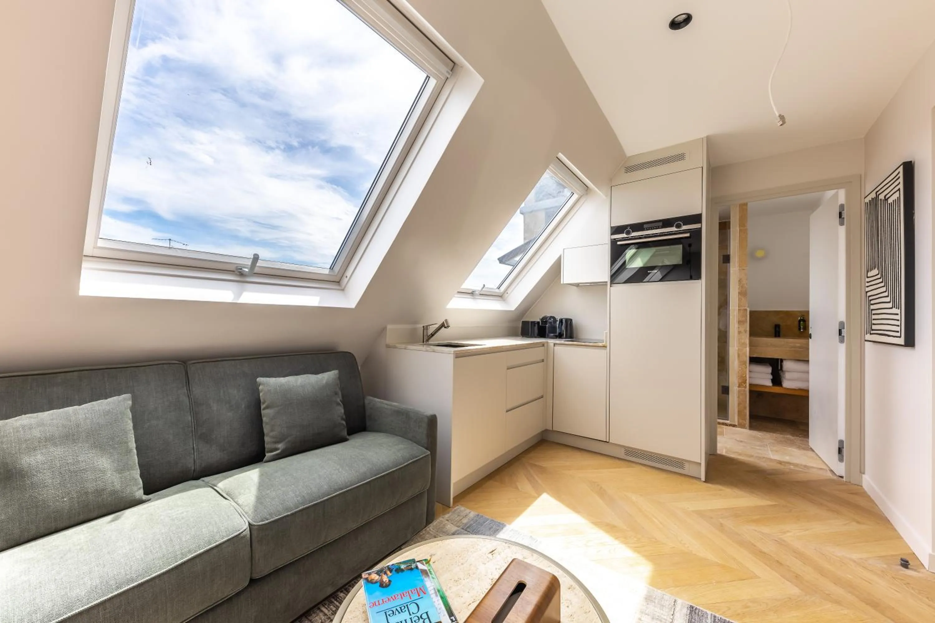 TV and multimedia in Quartier Libre Marais