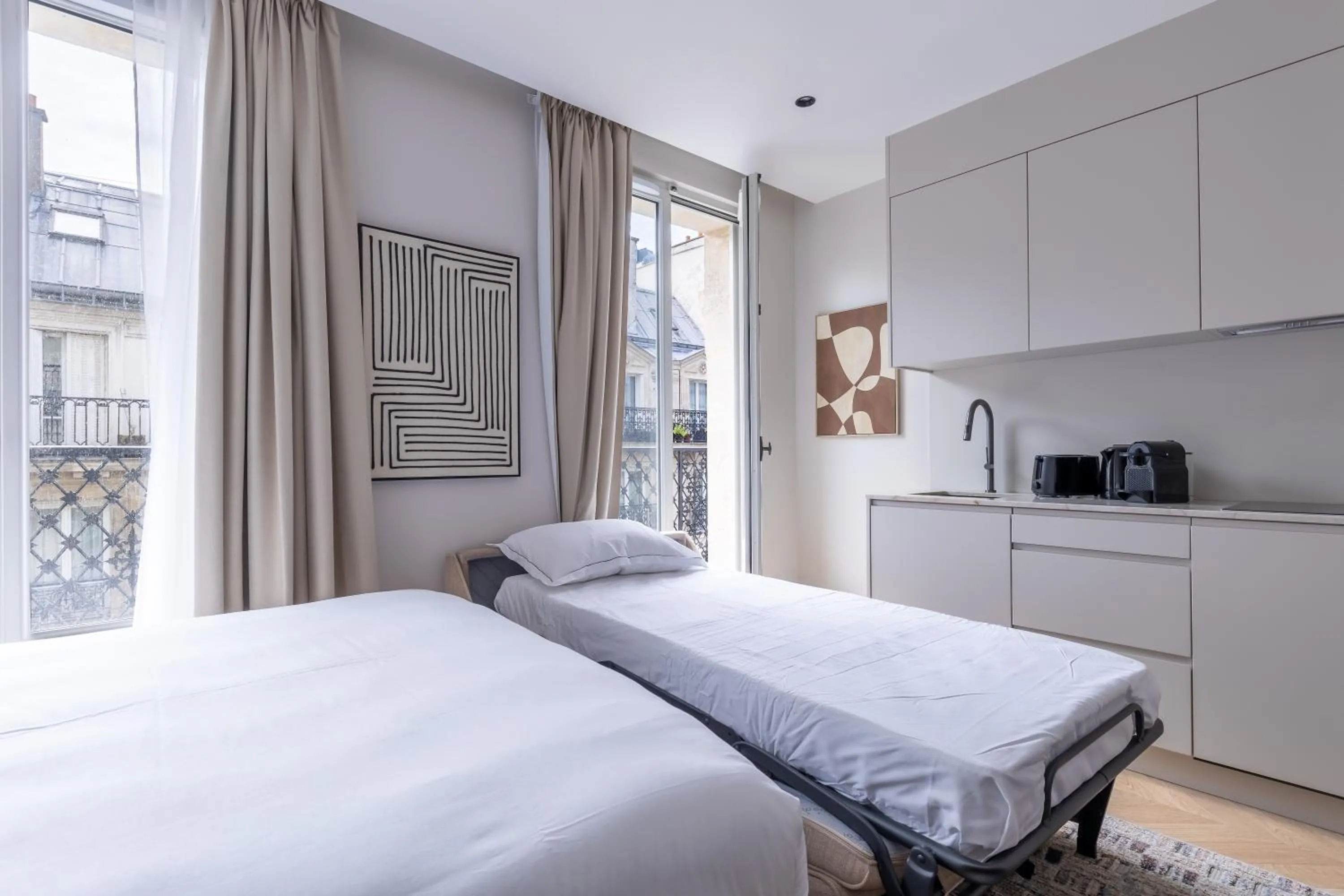 Bed in Quartier Libre Marais