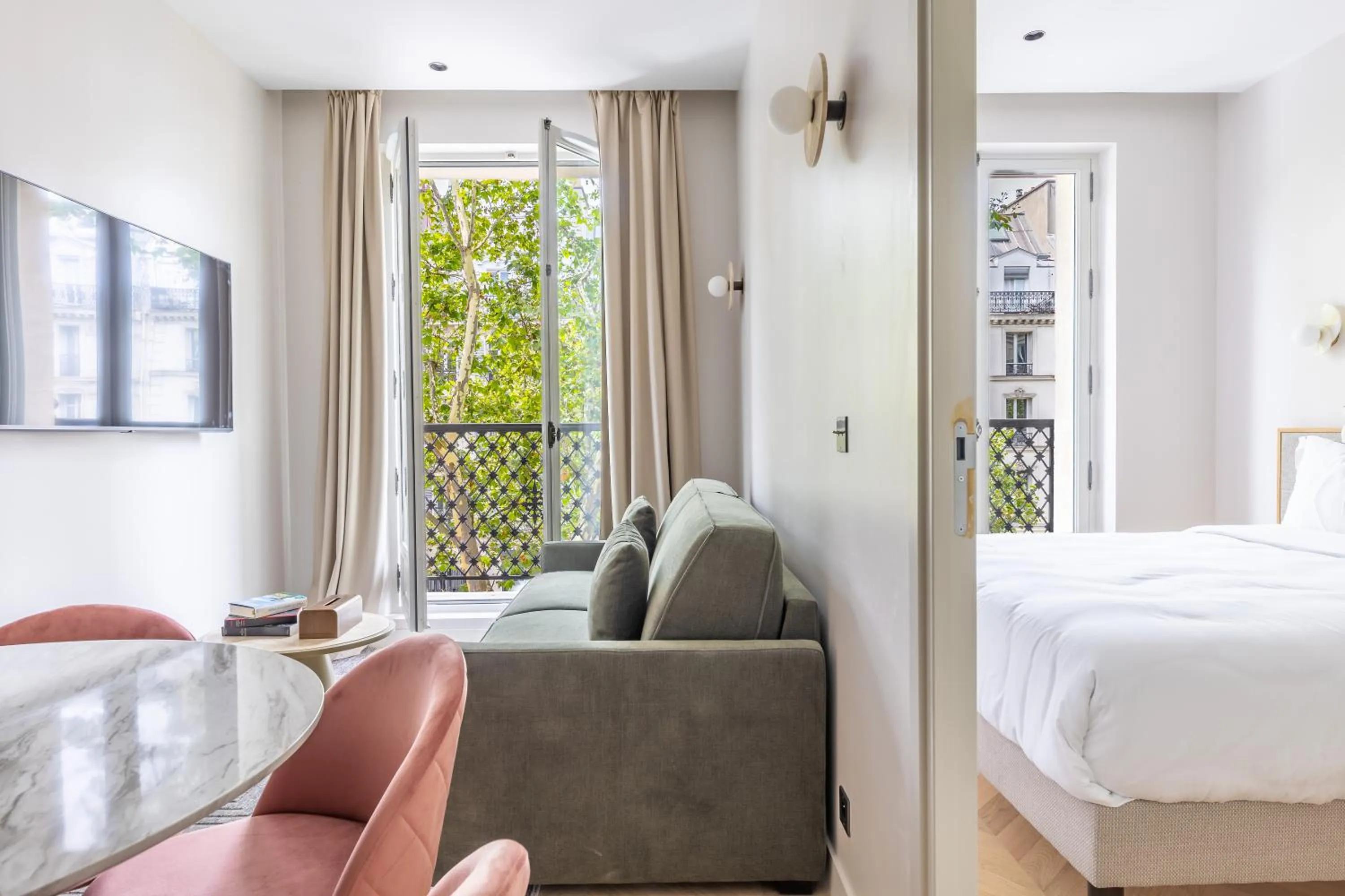 Bed in Quartier Libre Marais