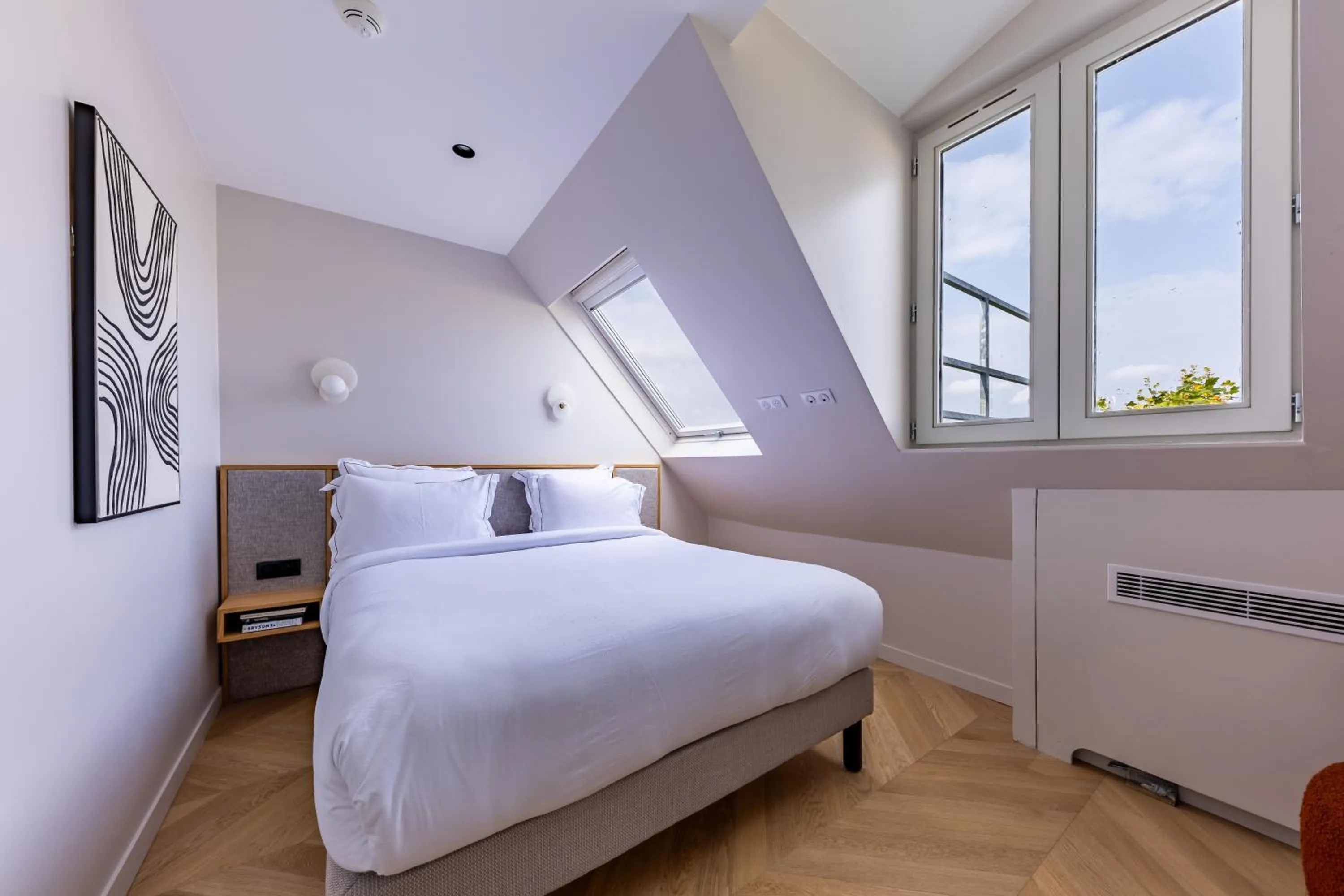 Bed in Quartier Libre Marais